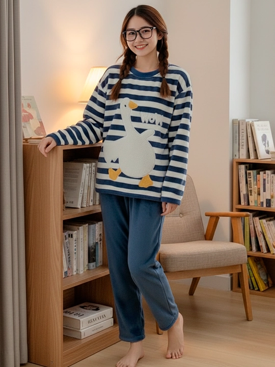 Ayollar momiq pijamasi