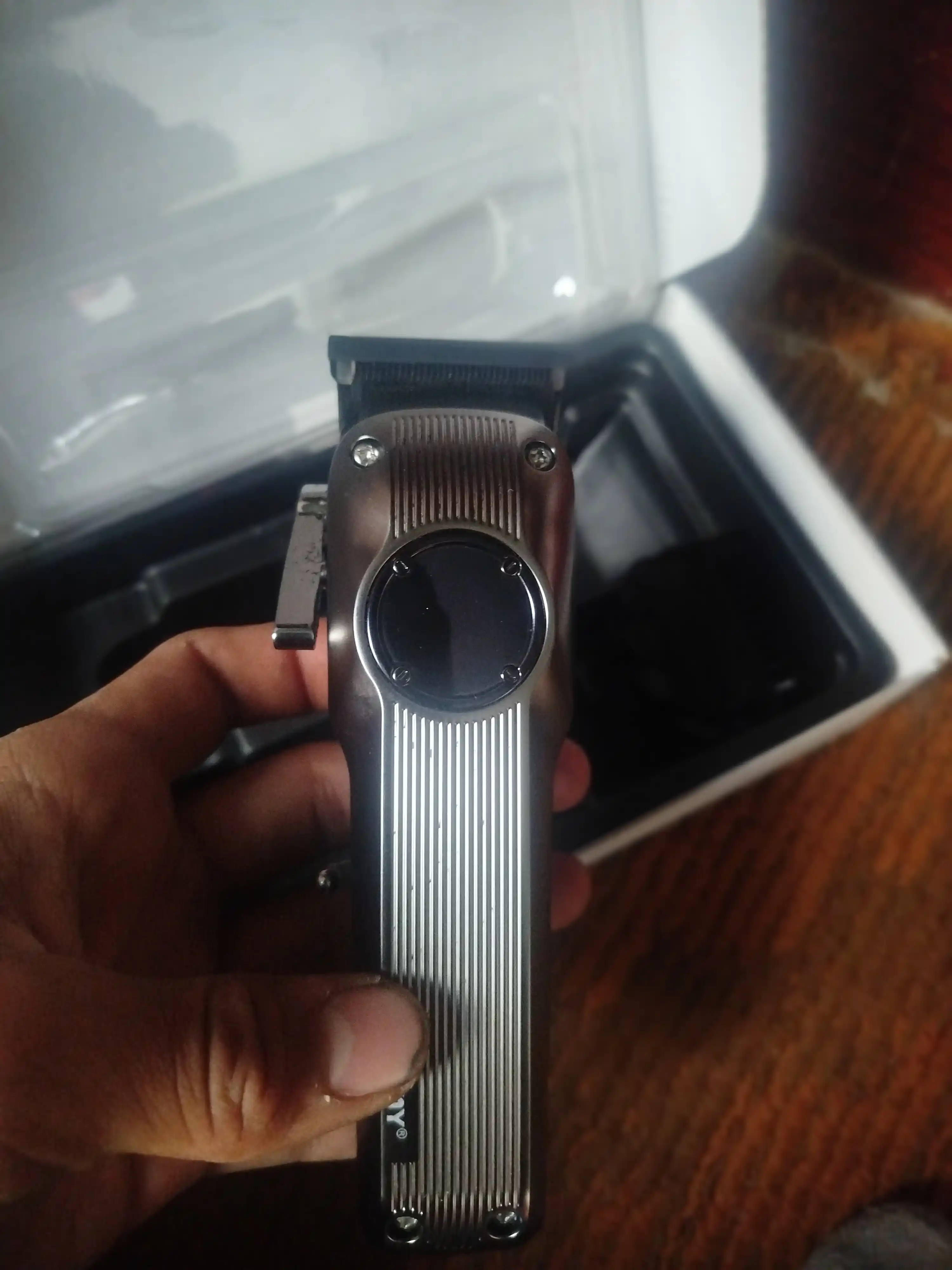 Professional mashinka, soch olish mashinkasi, soqol o'ladigan mashinka, trimmer Kemei