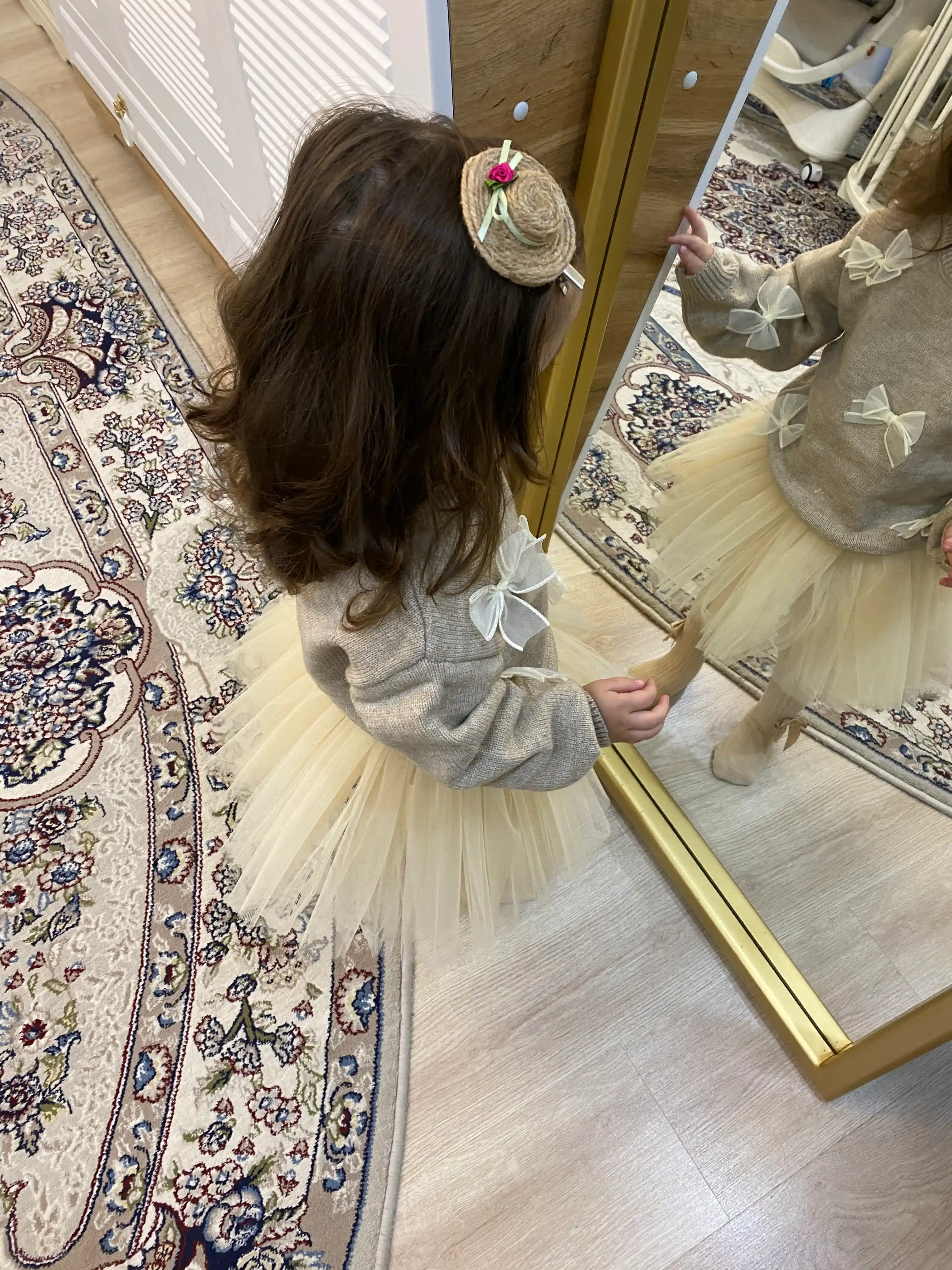 9 oylik-3 yoshli qizlar yubkasi  Minnie pomponli va applikatsiyali Fatin bolalar yubkasi