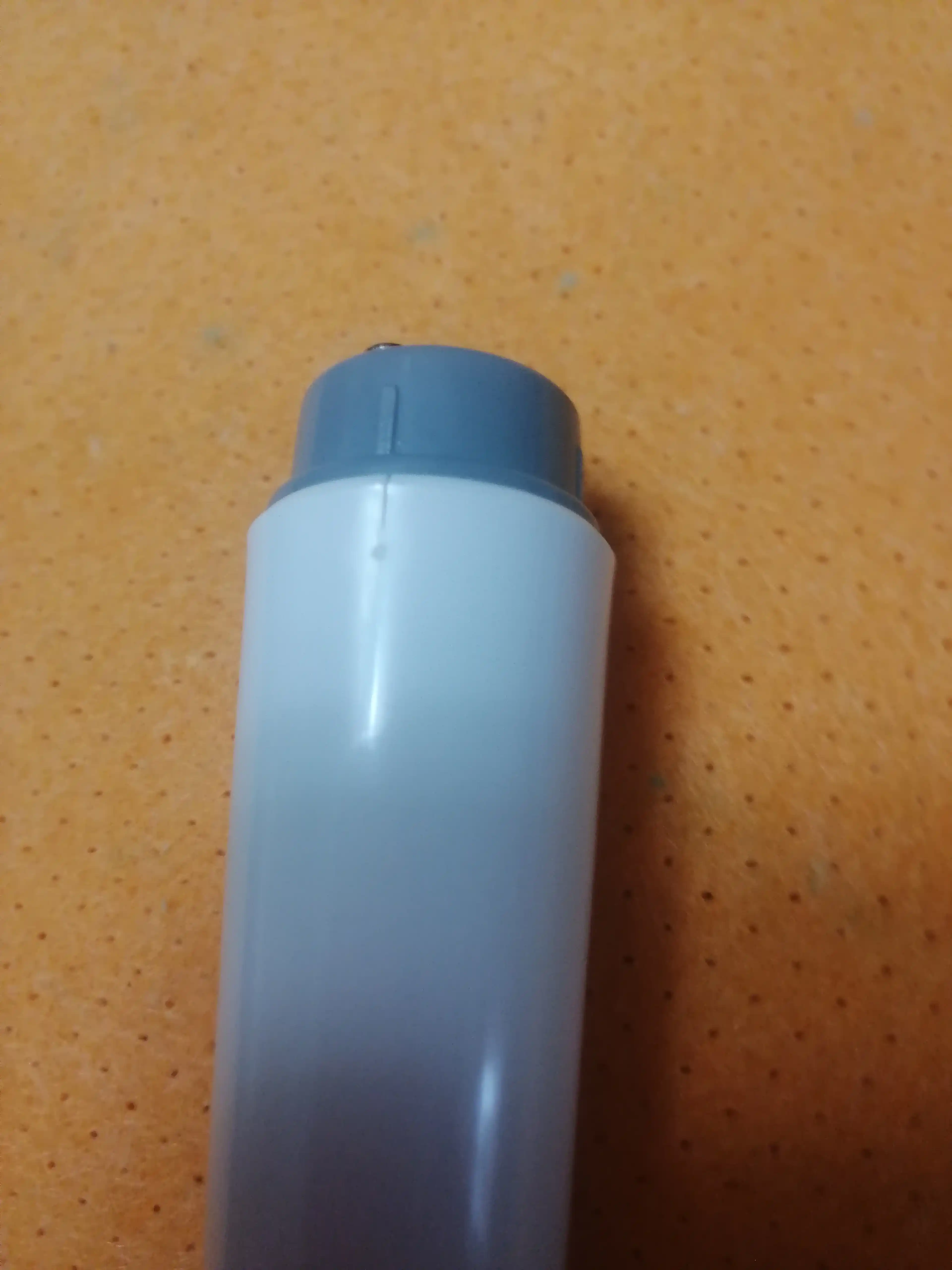 Universal mini massajer, massaj qurilmasi, yuz, boyin va butun tana uchun, 4 nasadkali