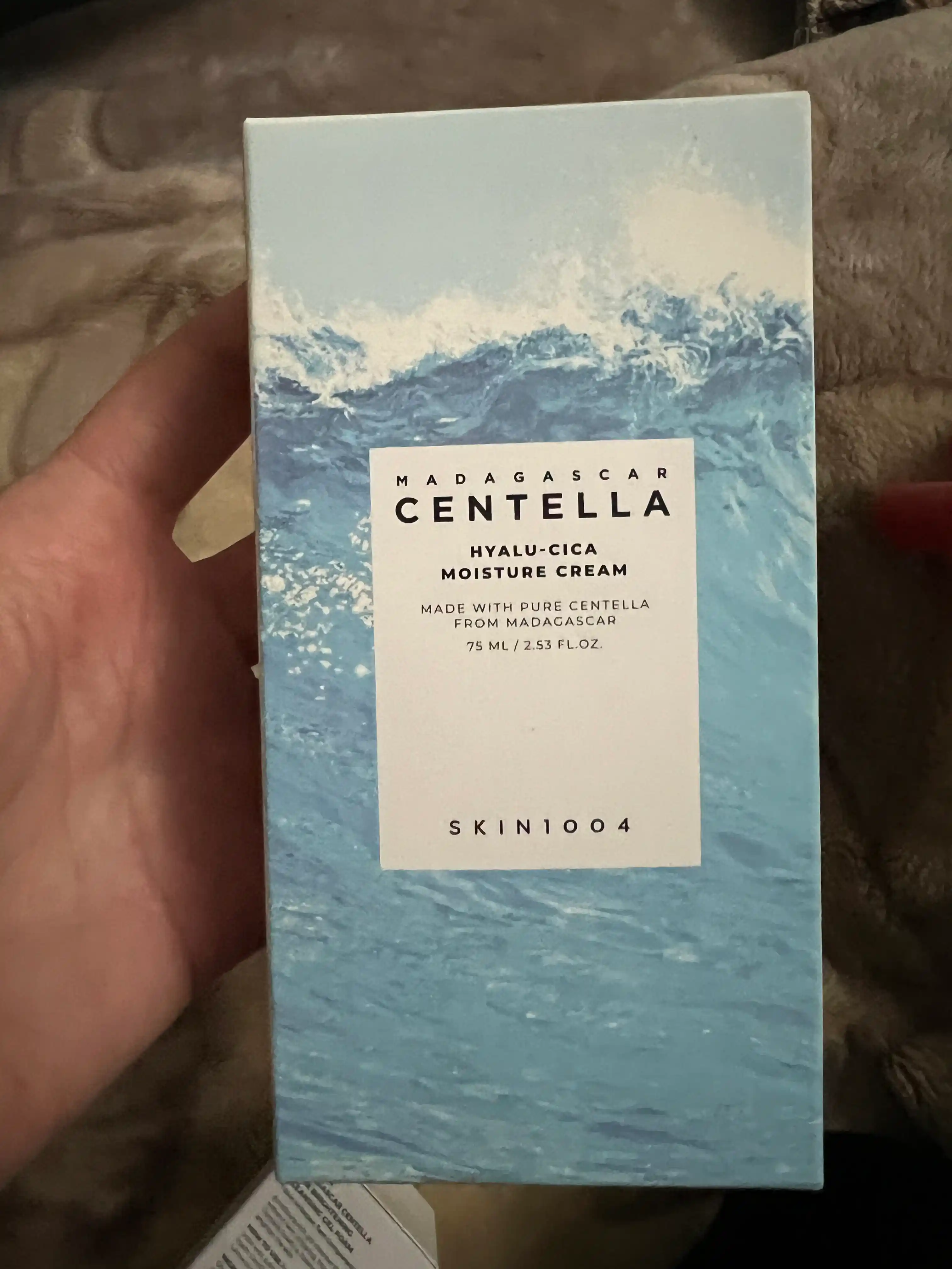 Tinchlantiruvchi tasirga ega namlantiruvchi krem SKIN1004 Centella kremi, 75 ml