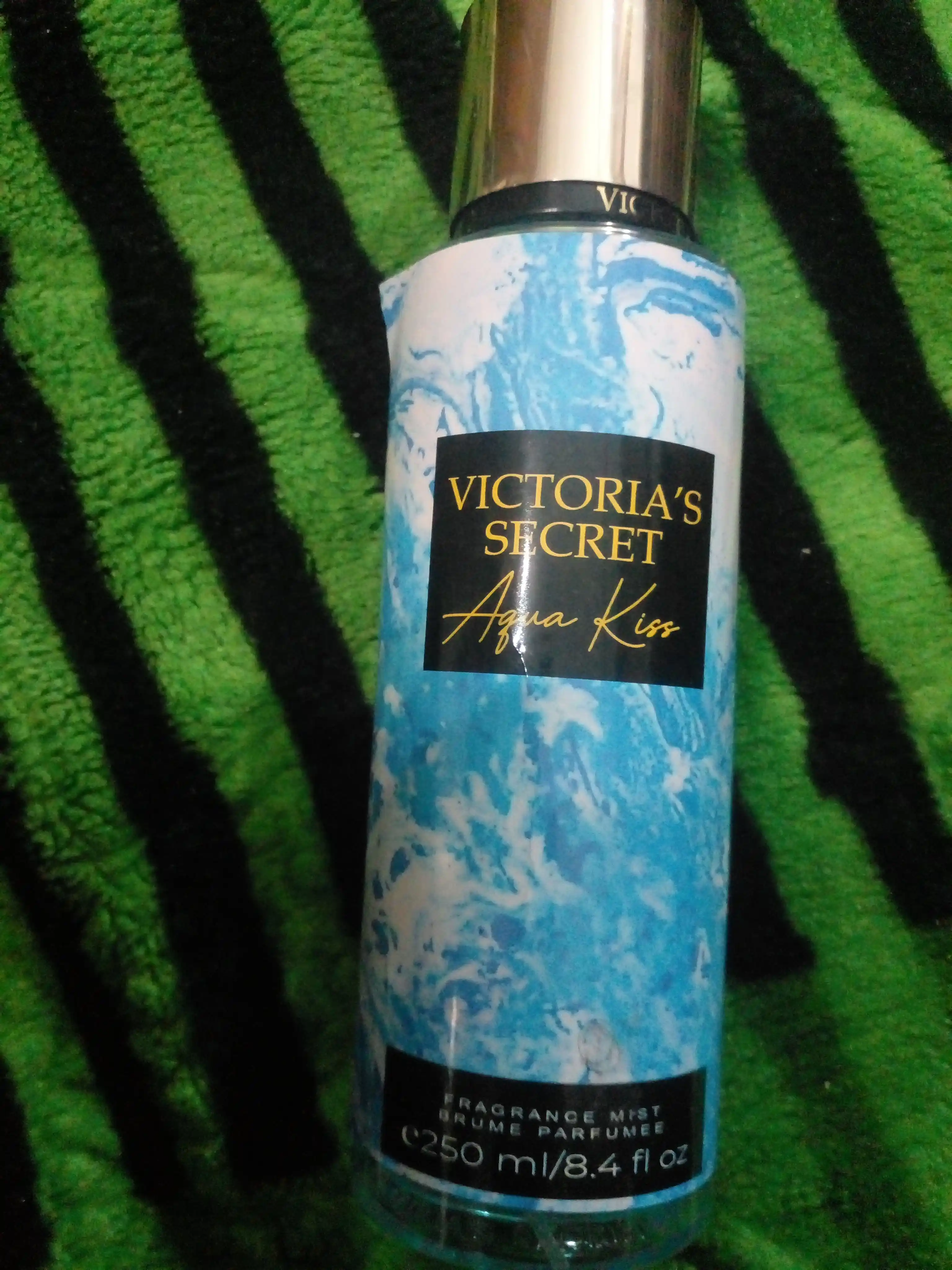 Sprey Victoria Secret Aqua kiss, Tempatation, Shimmer mist, 250 ml