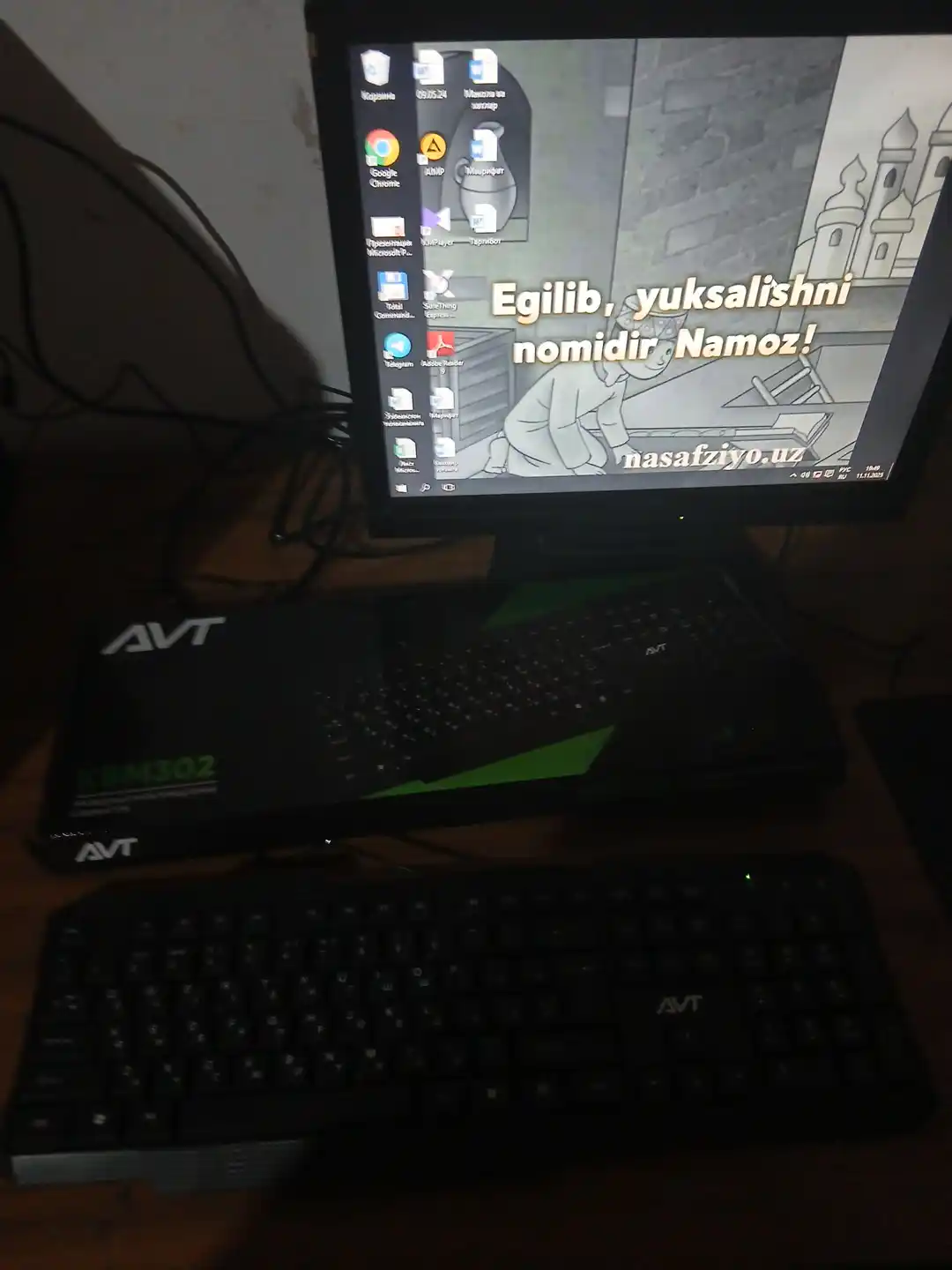 Ofis va uy uchun, kompyuter va noutbuk uchun klaviatura, AVT KBM 302, KBM 301, KBM 300