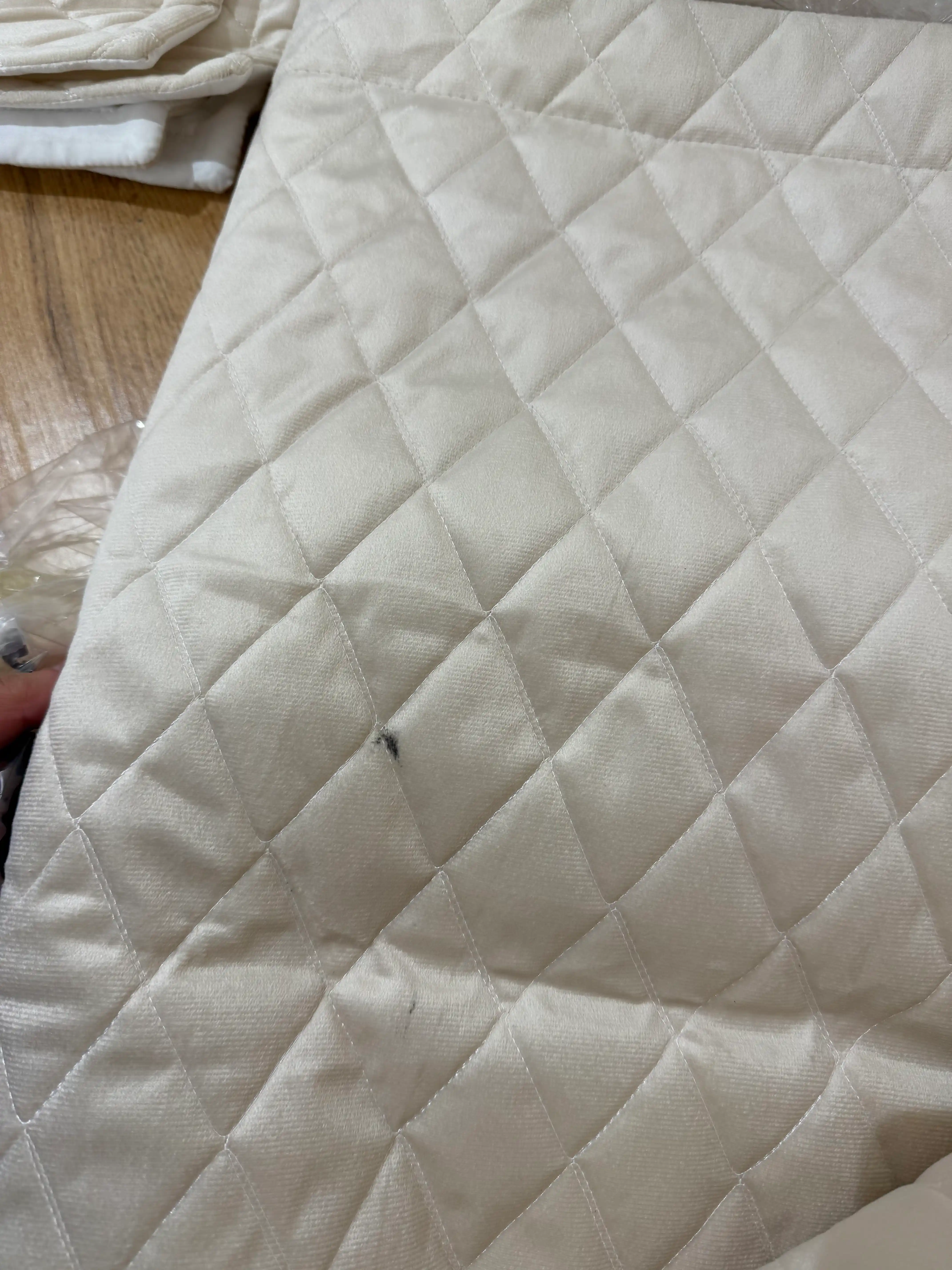 Покрывало на кровать + наволочки, двуспальный и односпальный, 215 х 240, 150 * 215, 50×70
