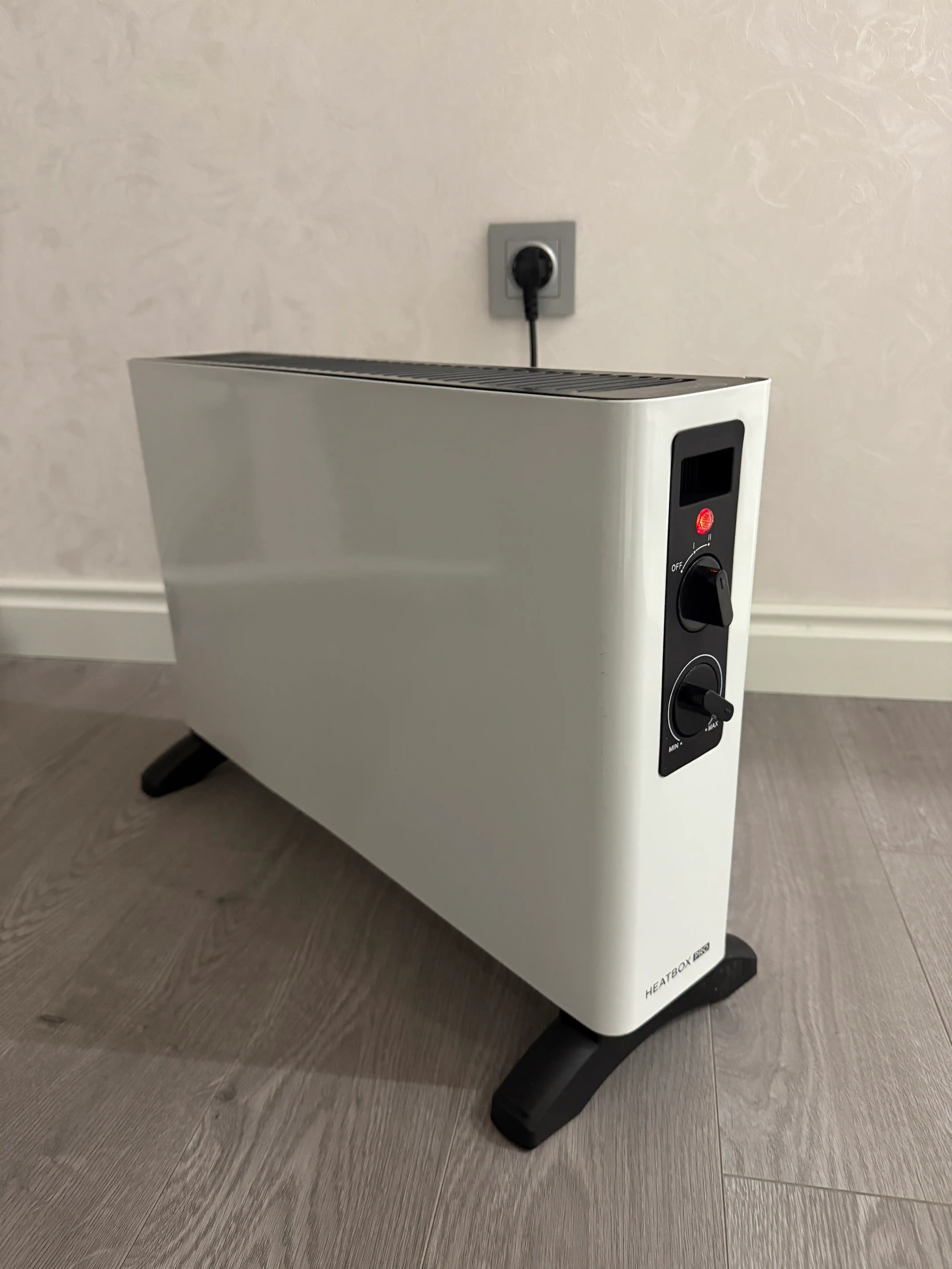 Электрический конвектор HEATBOX PRO 2000 Вт, для дома, офиса и дачи 30 м²