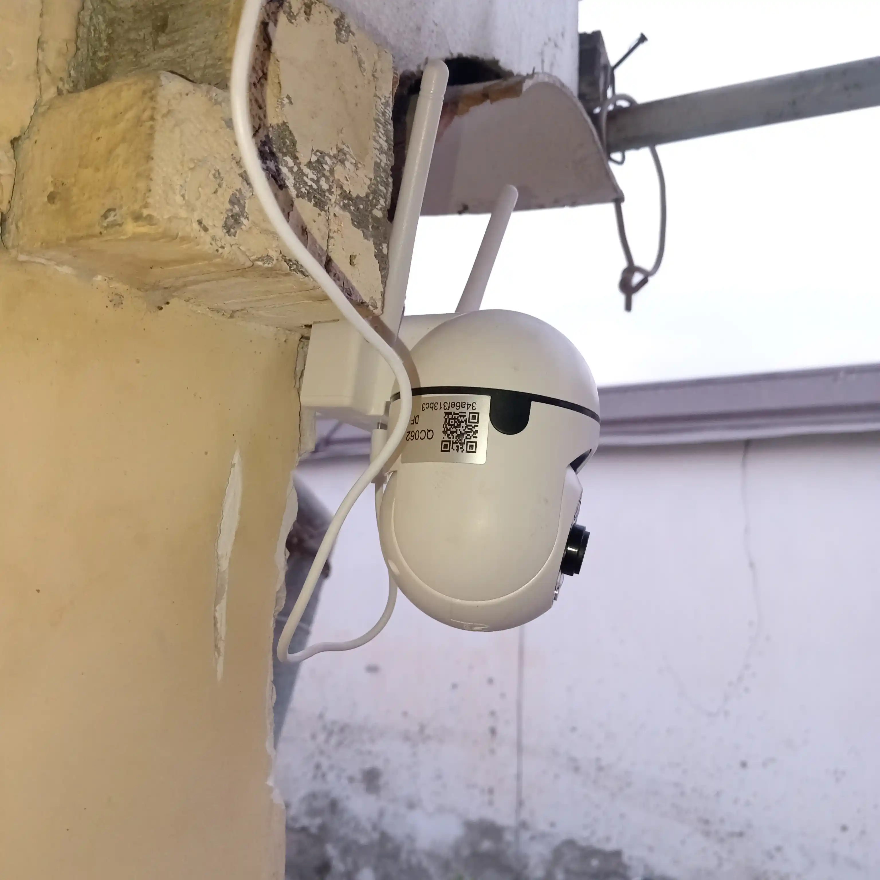 Wi-Fi Камера IP видеонаблюдения PTZ