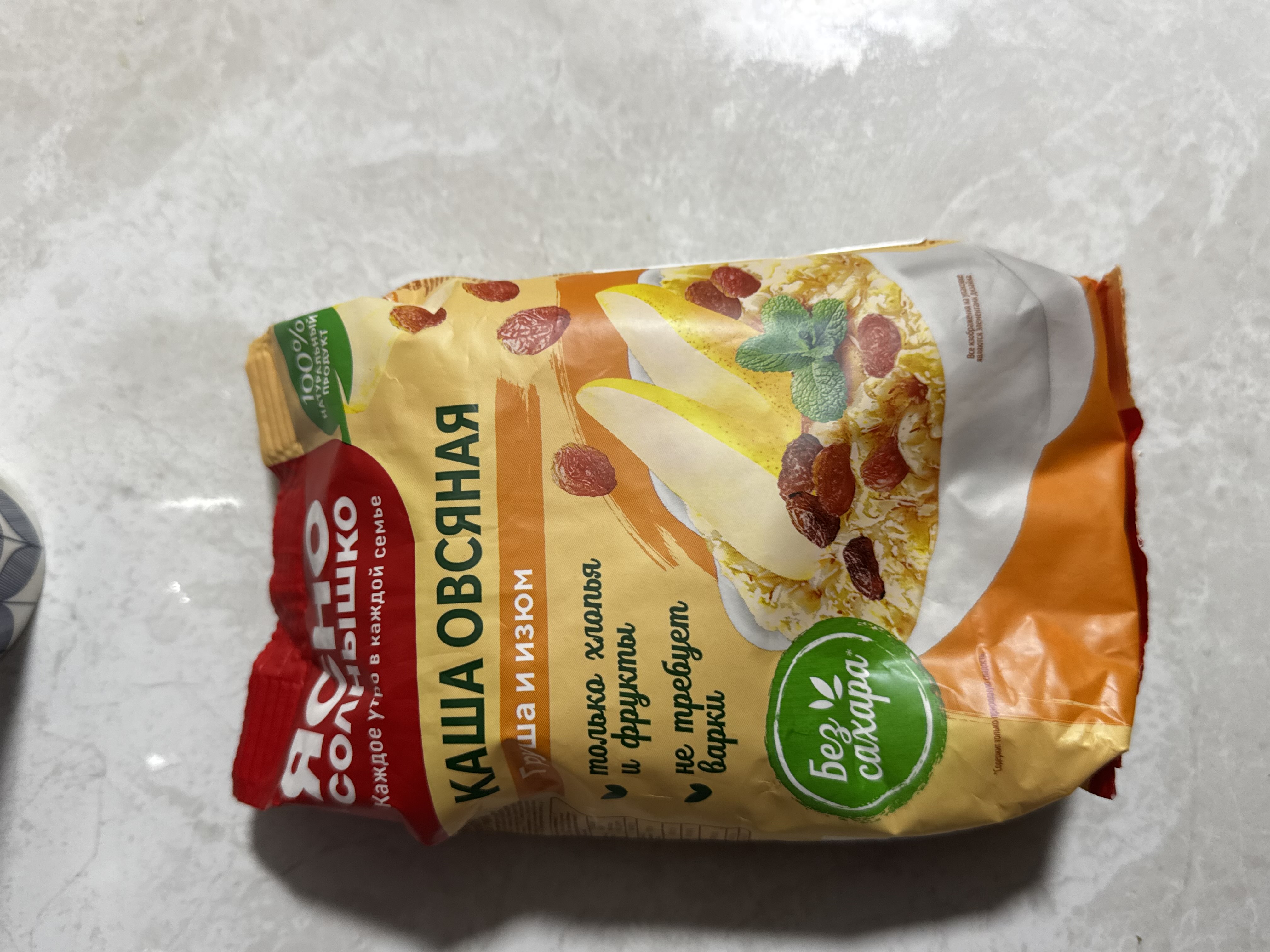 Ovsyanka bo‘tqasi Yasno Solnishko, nok va mayiz 300 g
