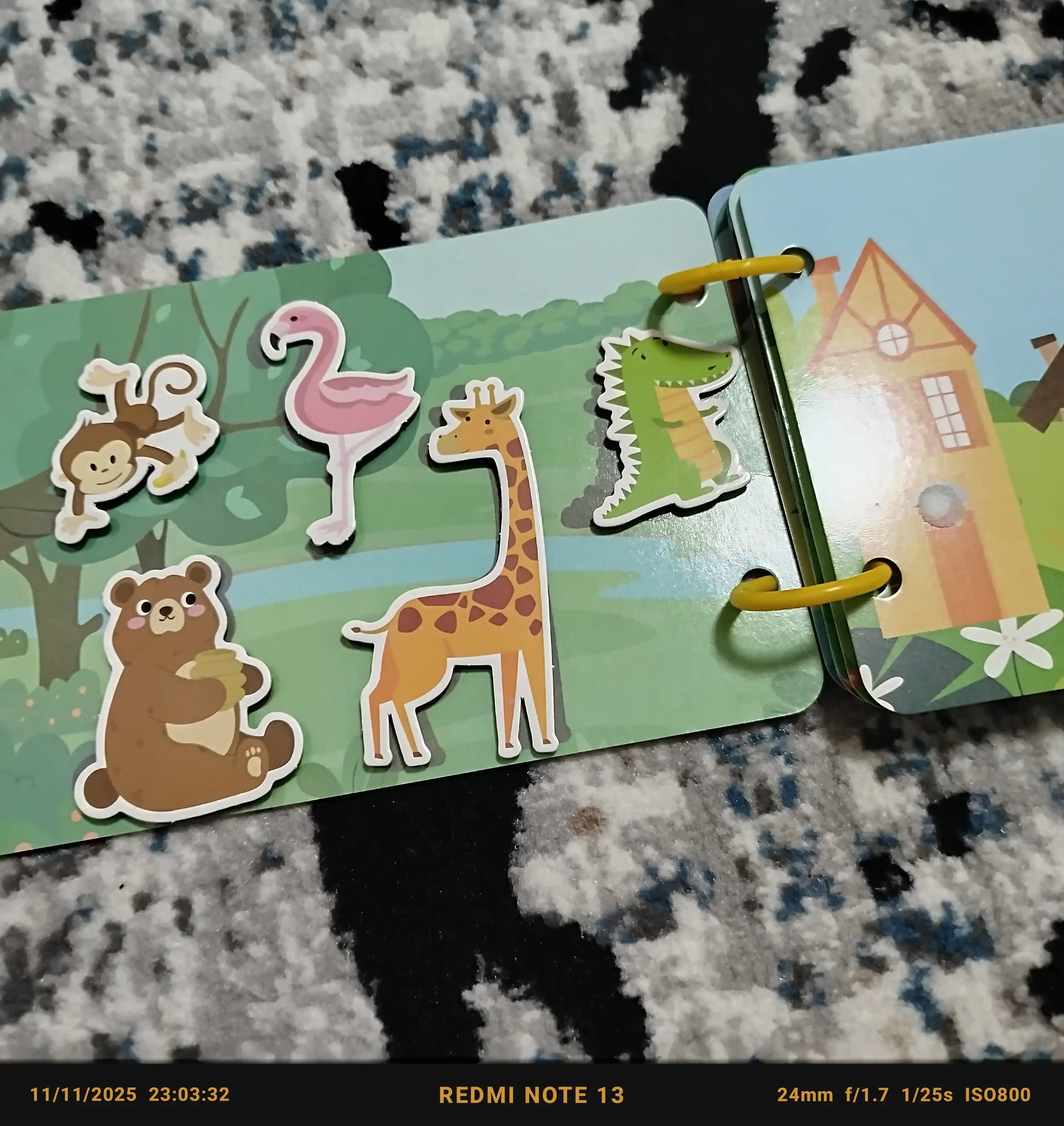 Стикеры с рисунками и бизи бук "busy book" головоломки