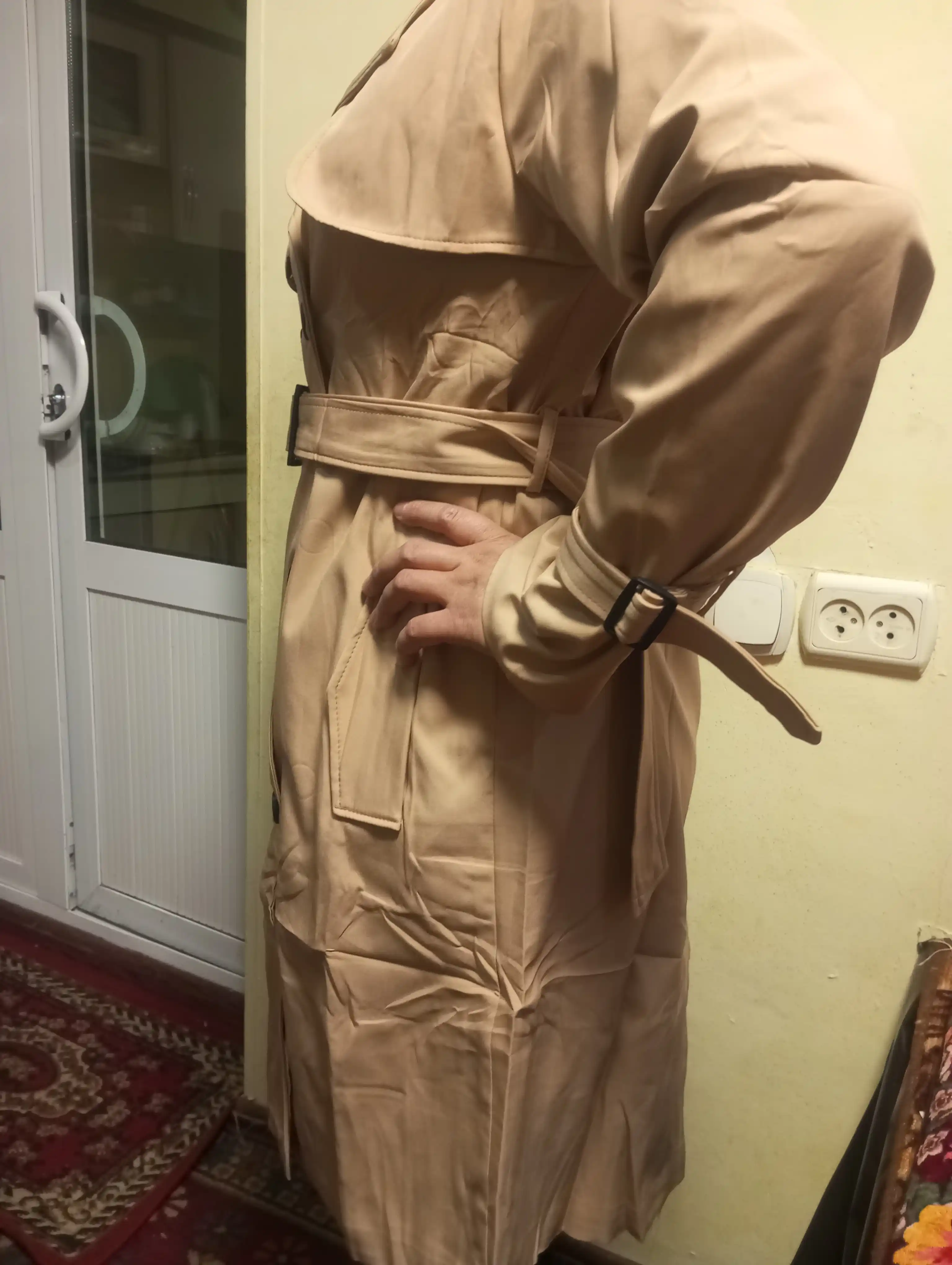 Ayollar uchun o‘rta uzunlikdagi trench plash, M–4XL — ELLY FASHION