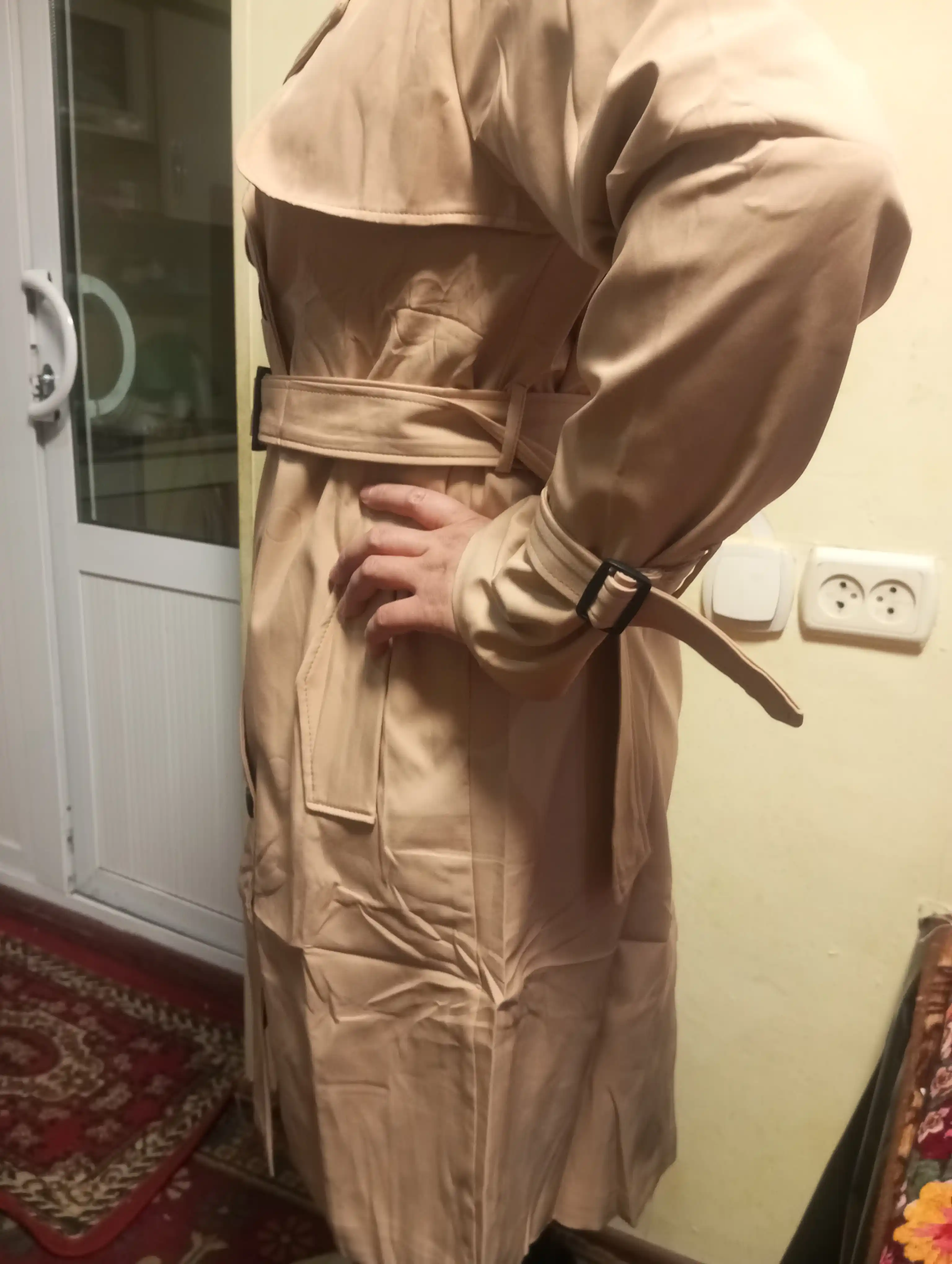 Ayollar uchun o‘rta uzunlikdagi trench plash, M–4XL — ELLY FASHION