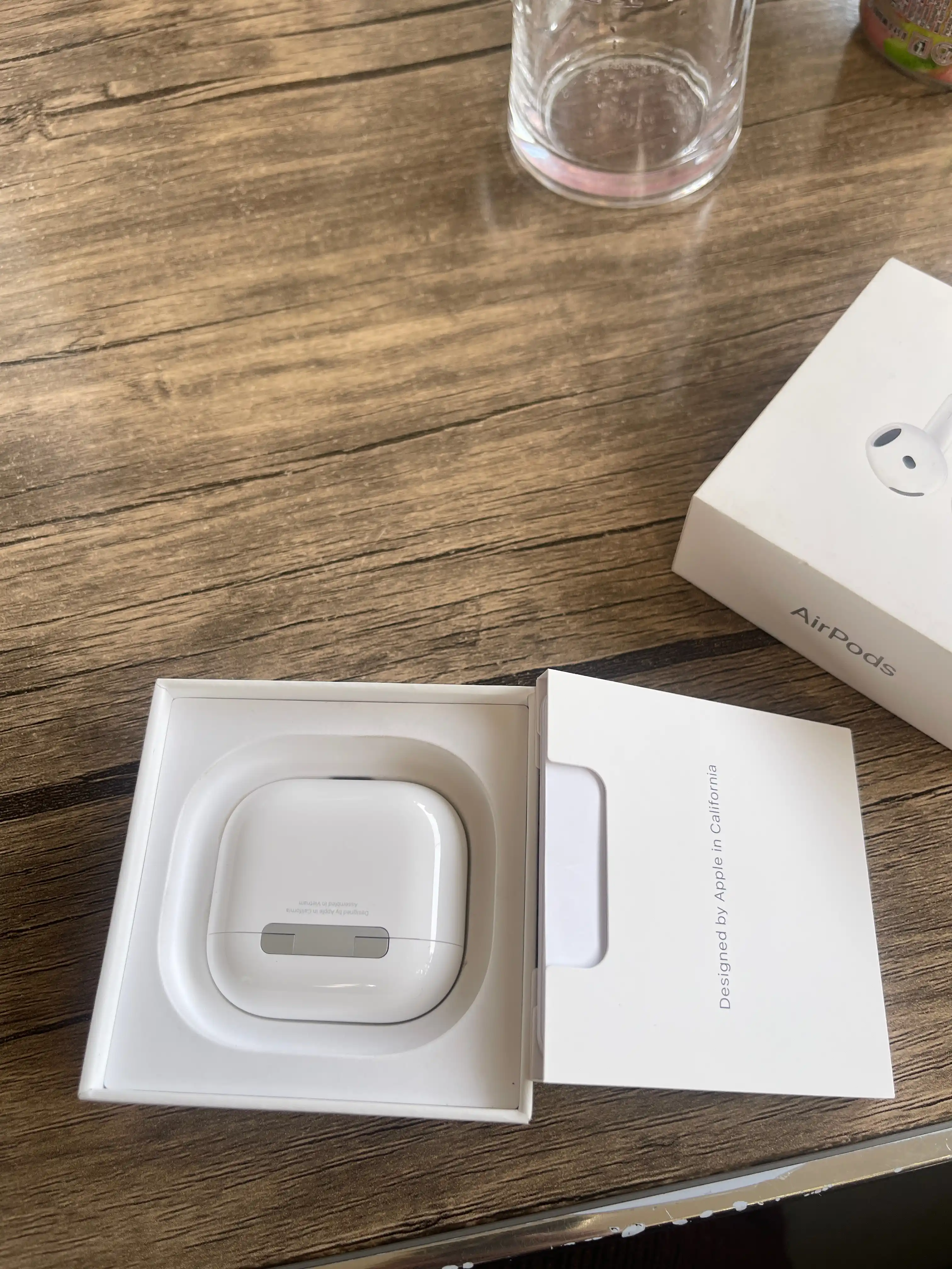 Simsiz quloqchinlar Apple AirPods 4 (2024) original