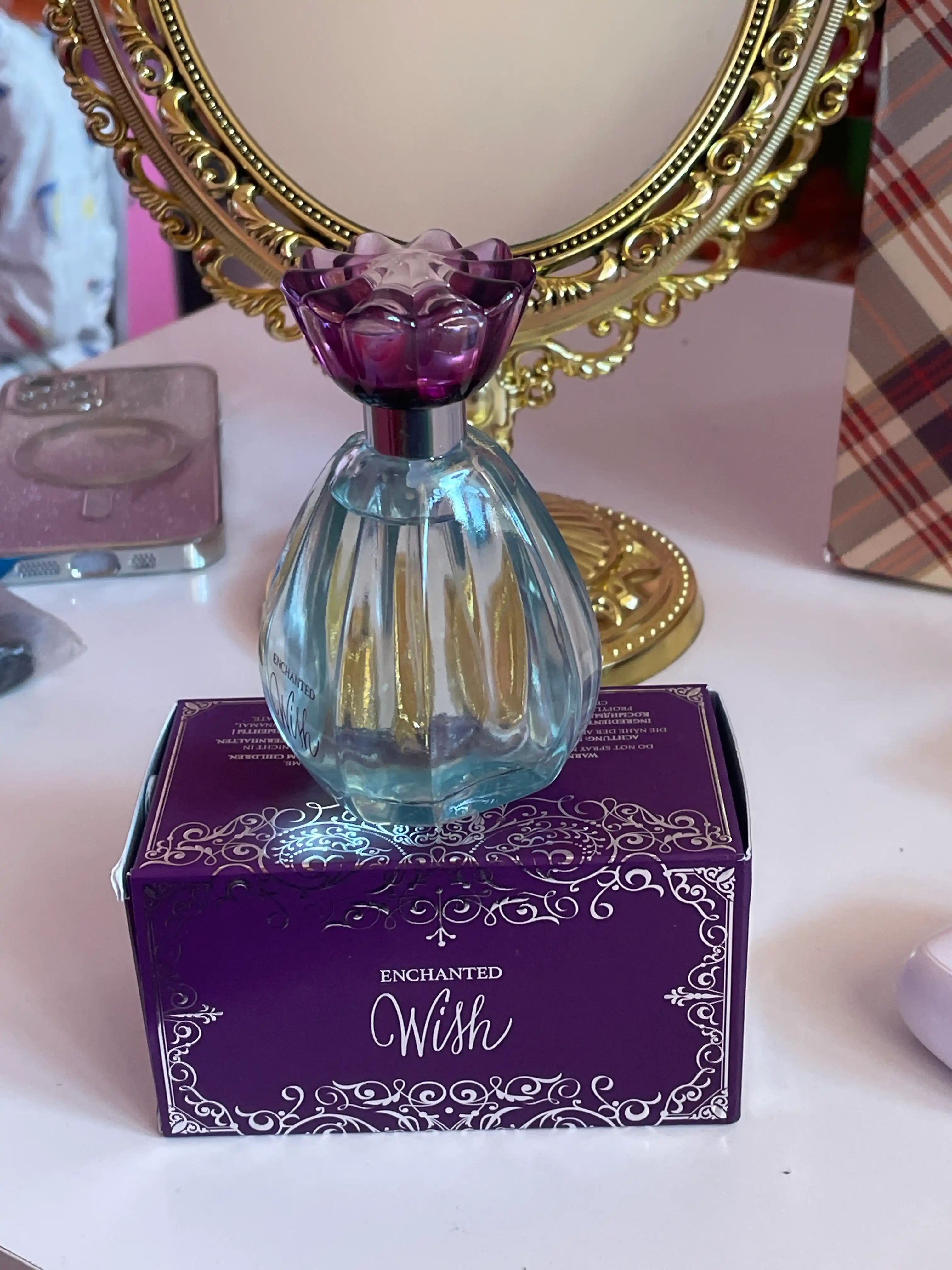 Ayollar uchun xushbo'ylangan suv Enchanted Wish, 60 ml