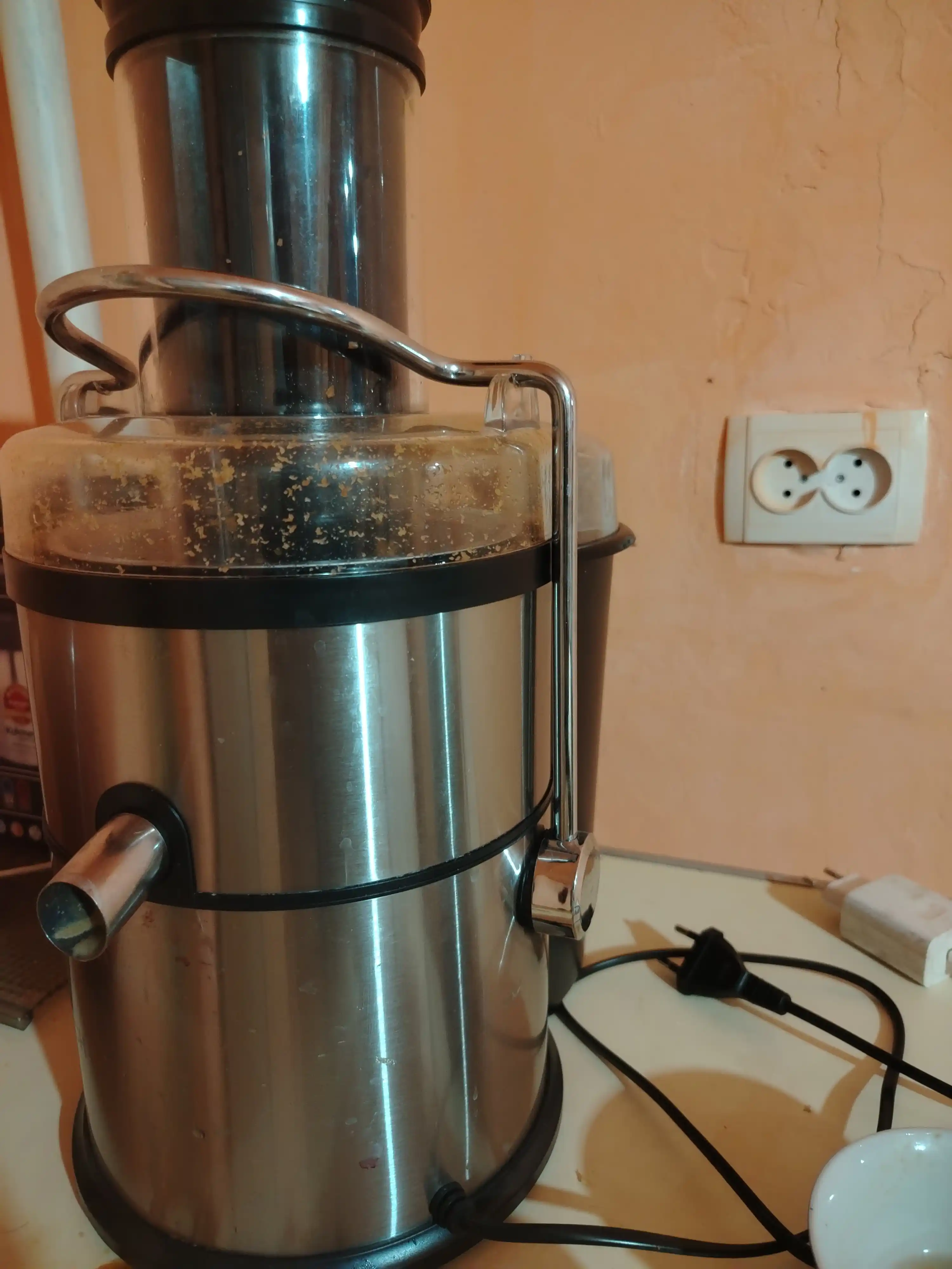 4 ta 1 da sharbat chiqargich, Blender, Kofe maydalagich, Sokovijimalka, mikser, blender