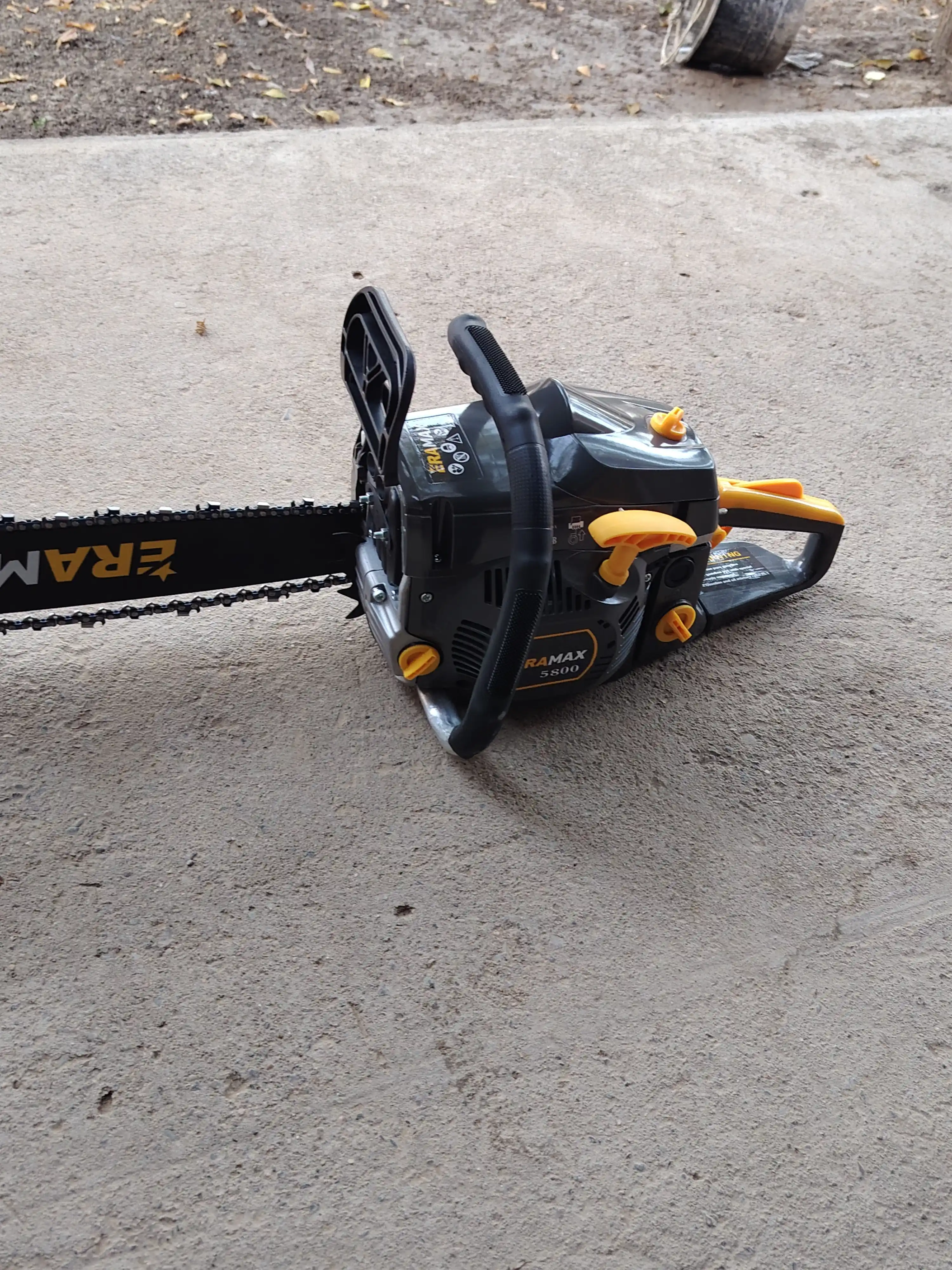 Matorli arra , ERAMAX 5800 benzinli zanjirli arra, pila professional