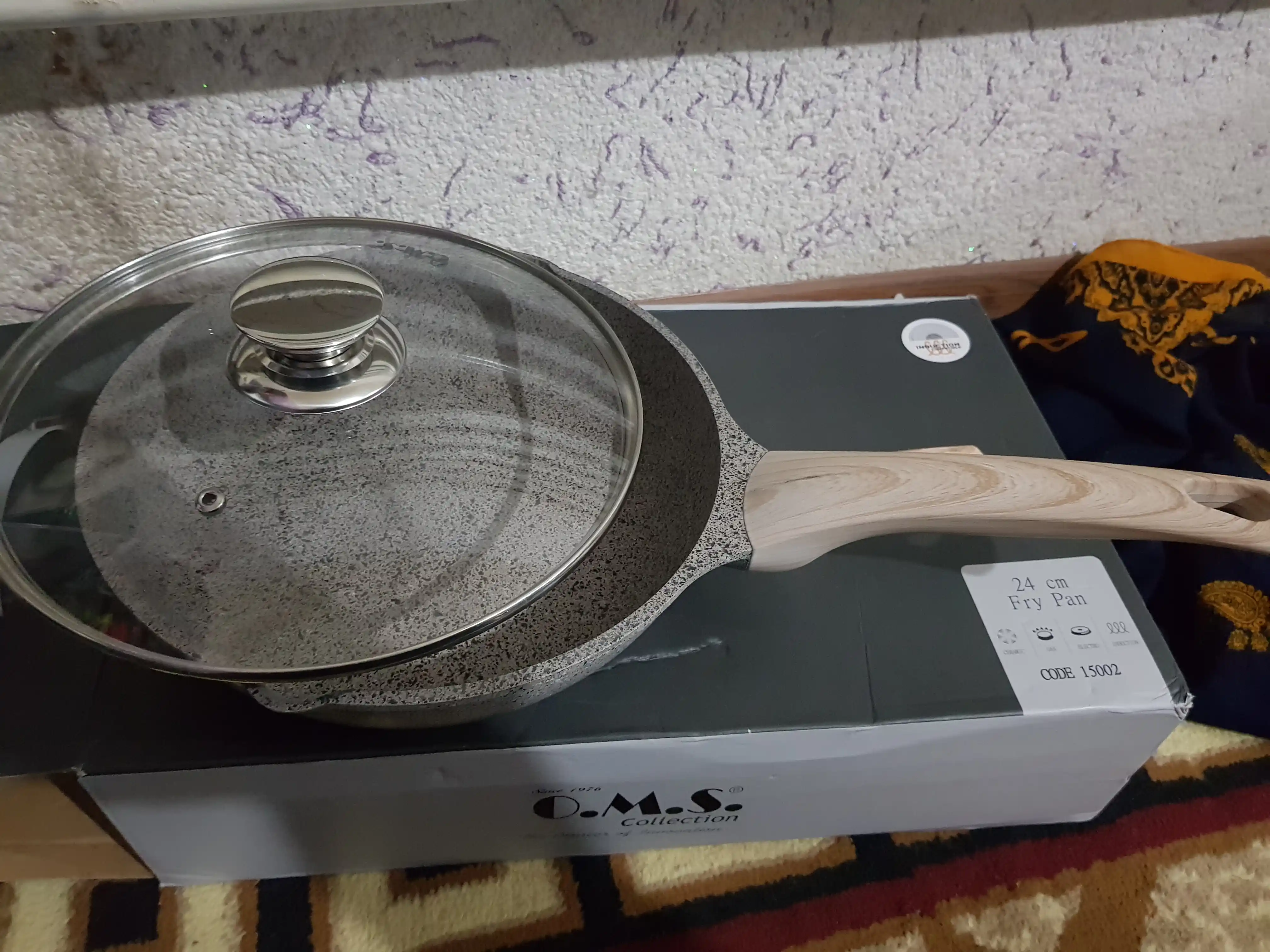 Granitdan yasalgan, yonishga qarshi qoplamali va O.M.S 15002 qopqoqli tova