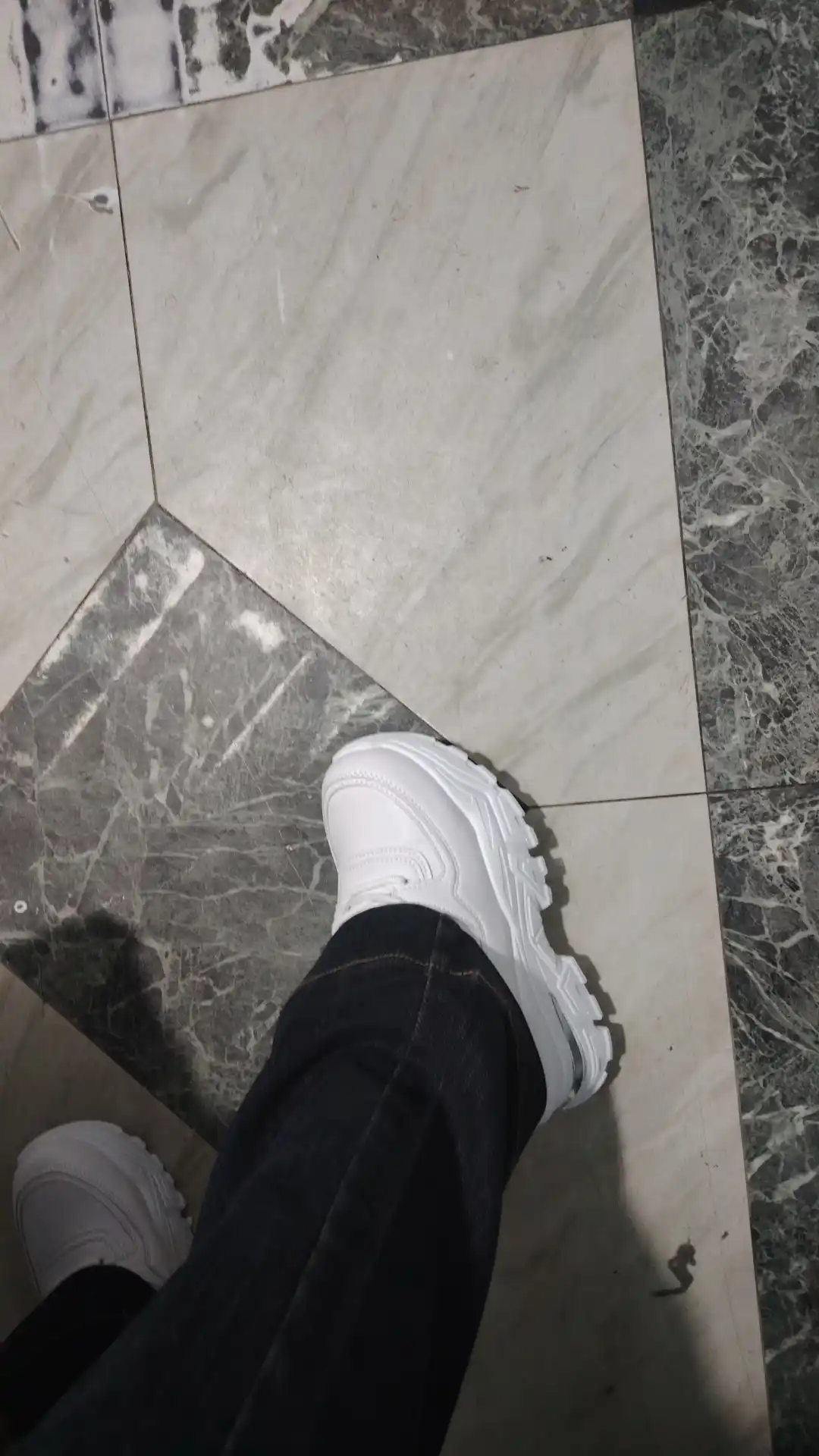 Кроссовки для женщин и девочек FASHION