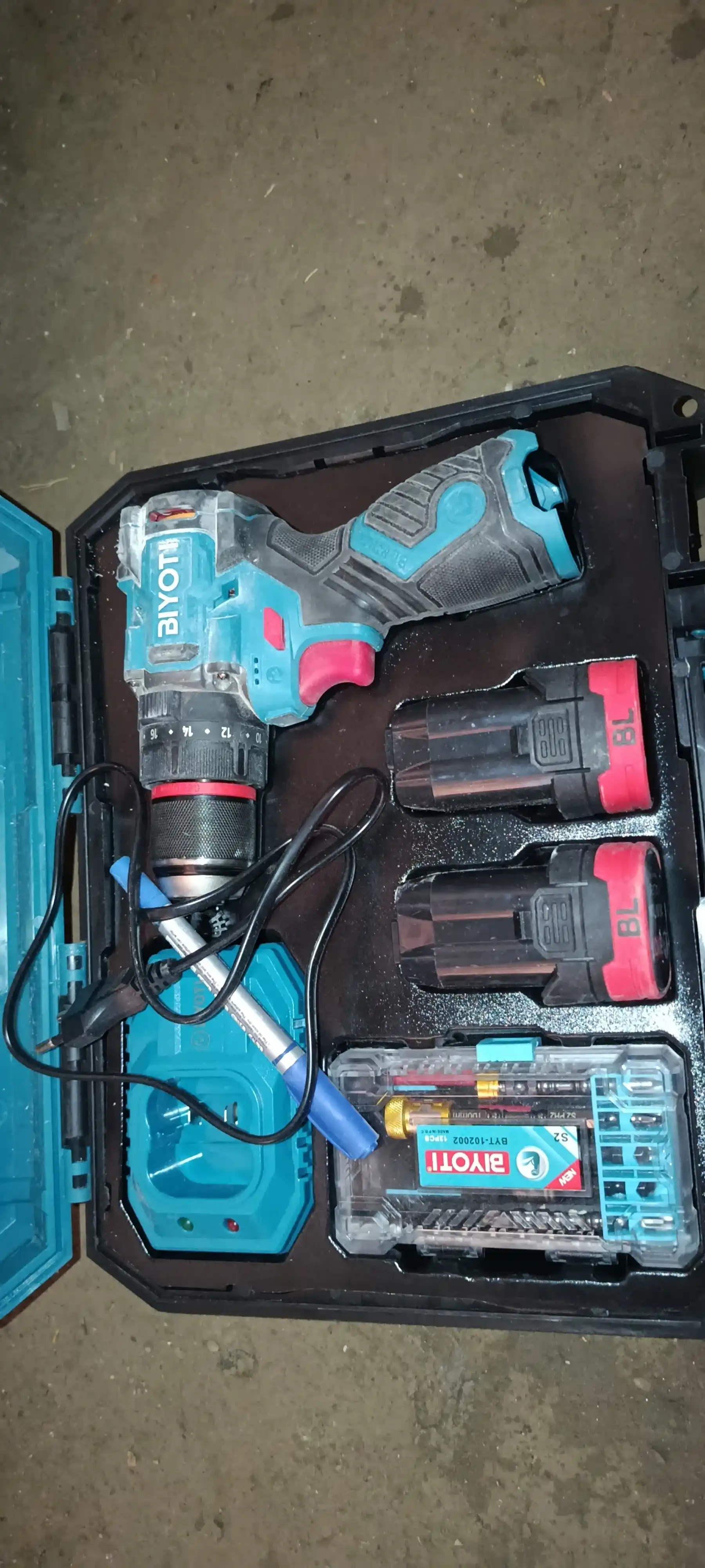 BIYOTI BYT-CD1015 PRO — uy va qurilish uchun kuchli zarbali shurup buragich