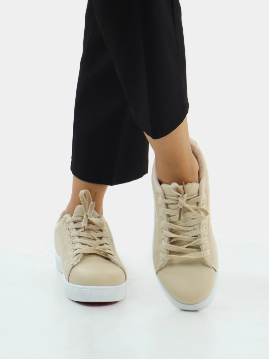 Sifati zo'r bo'lgan nachosli ayollar Louboutin krossovkalari. Olcham 36-41