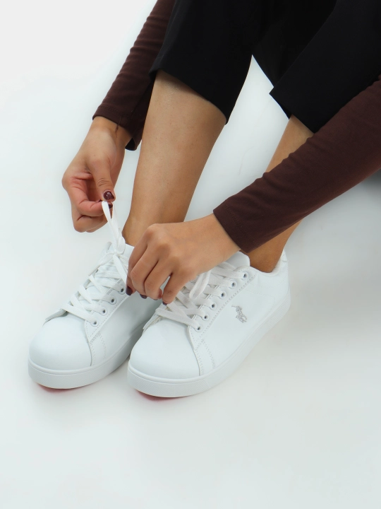 Sifati zo'r bo'lgan nachosli ayollar Louboutin krossovkalari. Olcham 36-41