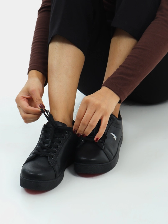 Sifati zo'r bo'lgan nachosli ayollar Louboutin krossovkalari. Olcham 36-41