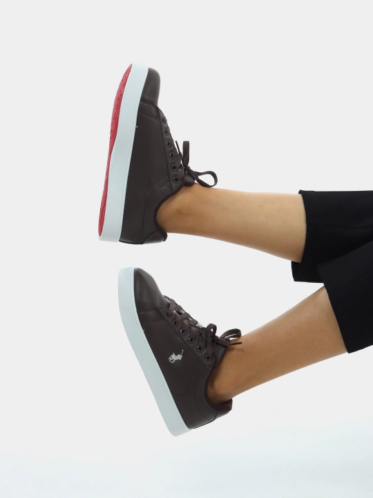 Sifati zo'r bo'lgan nachosli ayollar Louboutin krossovkalari. Olcham 36-41
