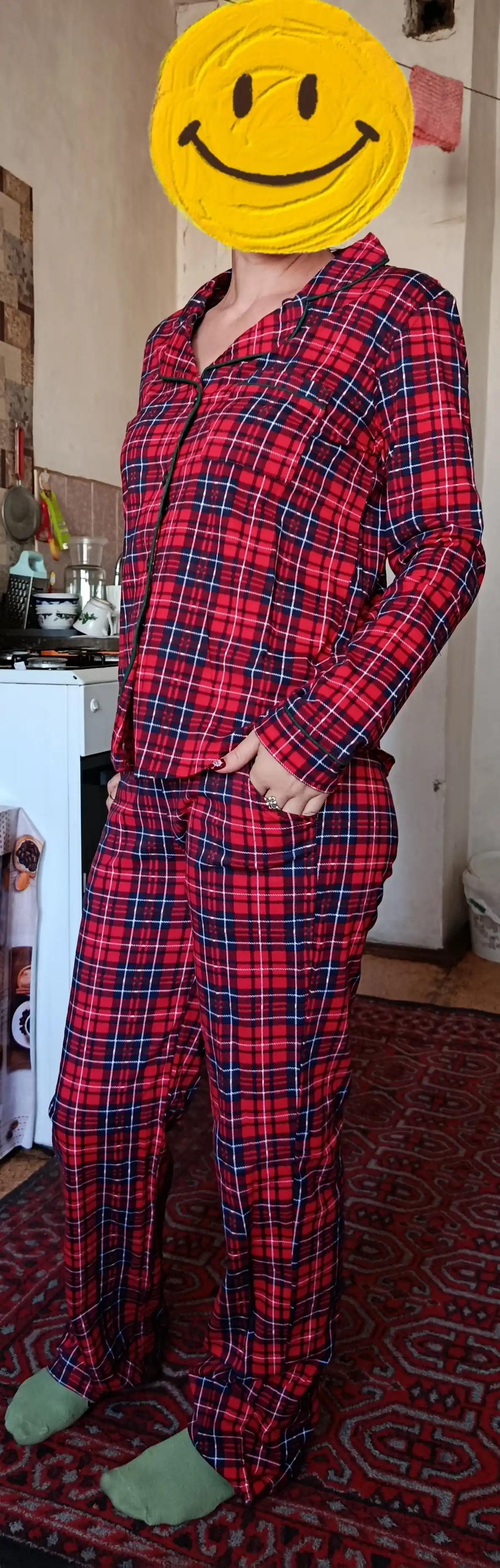 Shim, shortik va ko'ylak bilan Flora pijamasi