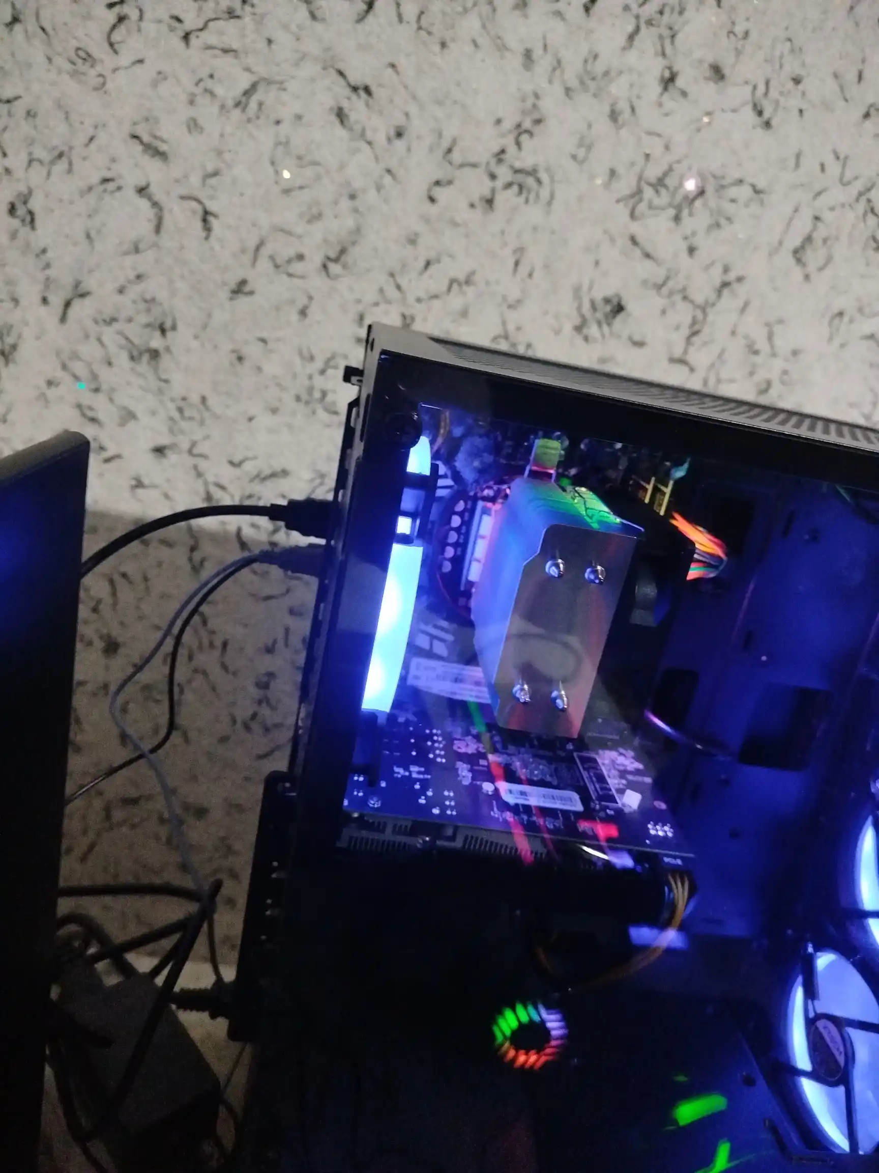 O'yin kompyuteri. Core i7, 16 GB operativ xotira, 512 GB SSD, AMD RADEON RX 580 8 GB