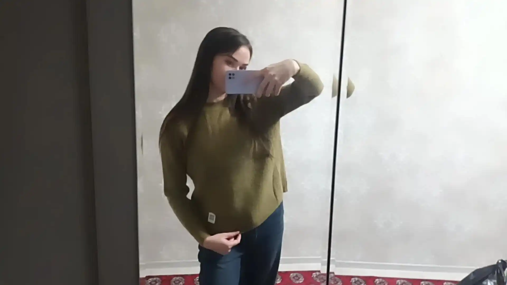 Ayollar uchun jemper, sviter