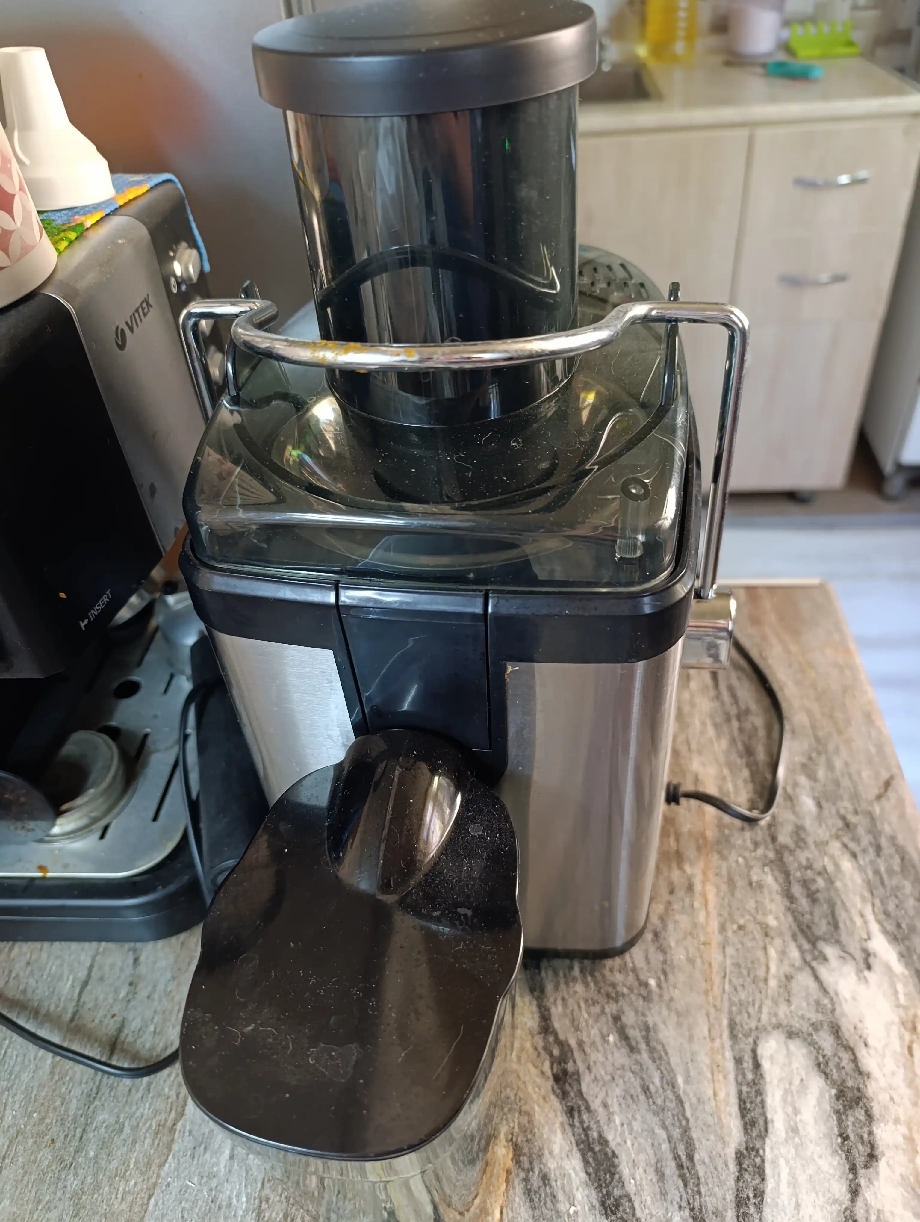 LG Elektr sharbat siqqich, meva va sabzavotlar oshxona kombayni, 600 ml, 1000 Vt