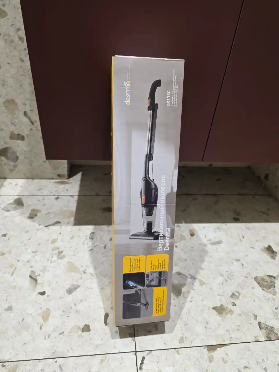 Вертикальный ручной пылесос Xiaomi Deerma DX, проводной, с насадками в комплекте, мощный