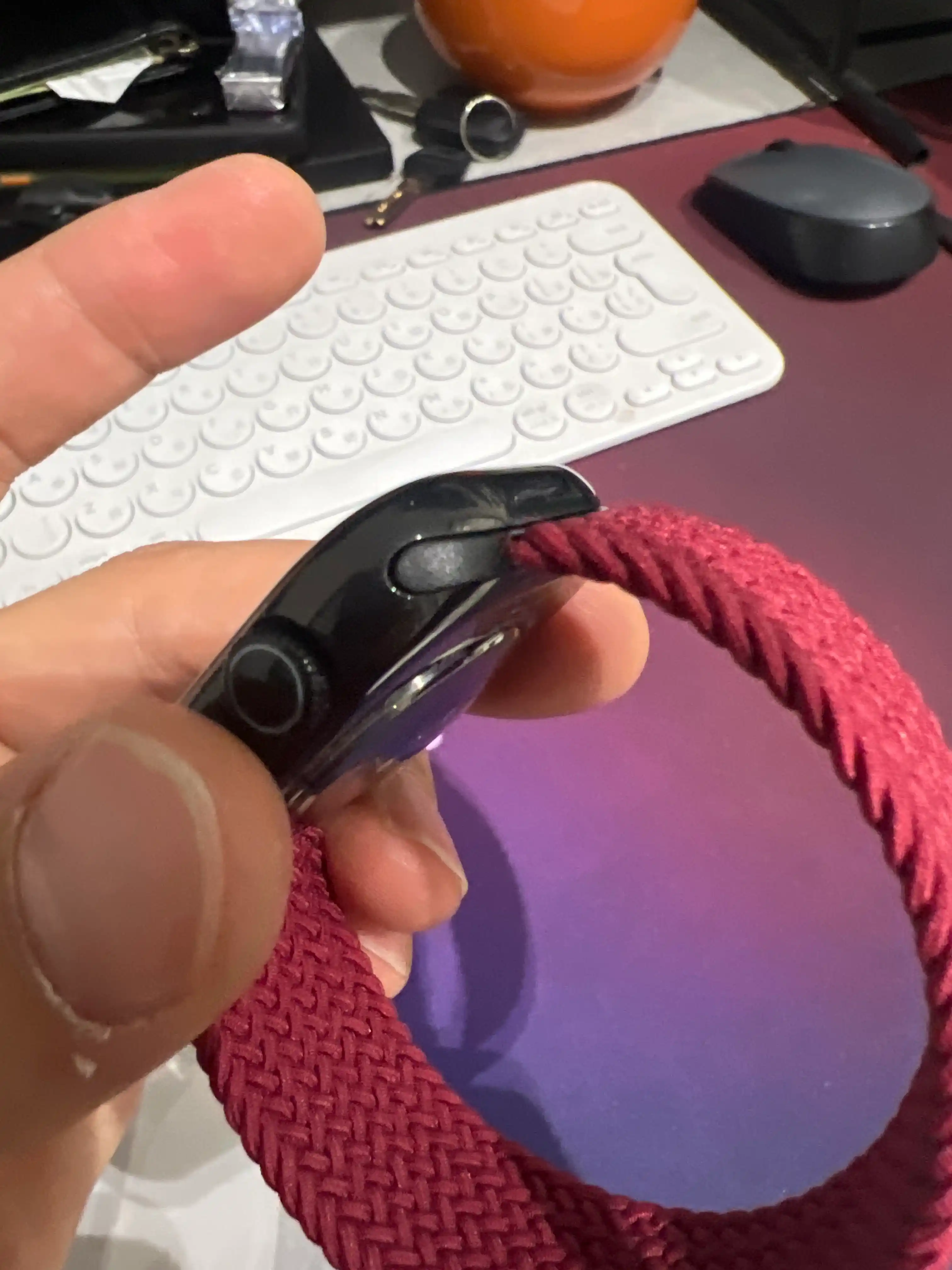 Ремешок для Apple Watch "Solo Loop"
