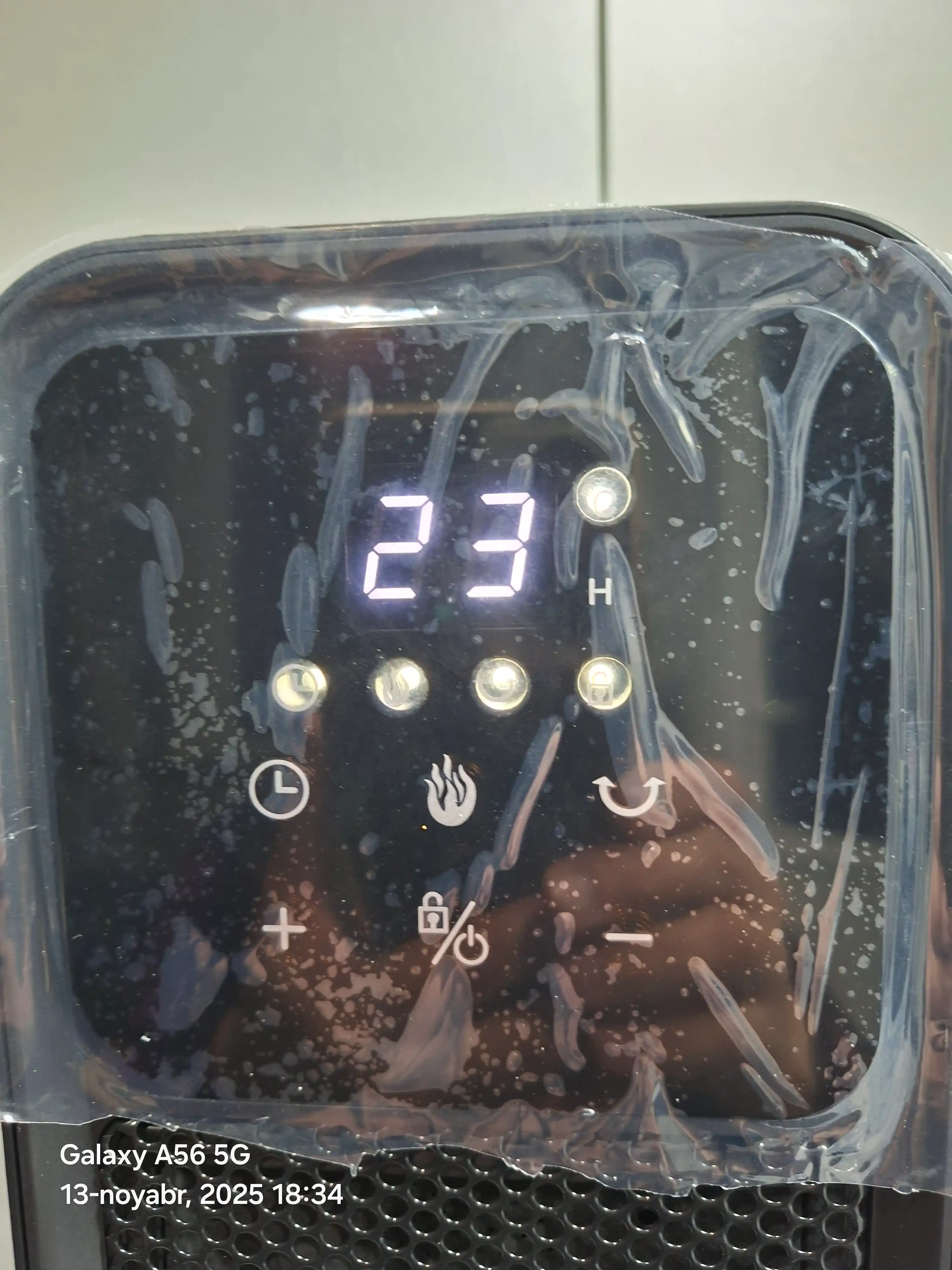 Обогреватель, тепловентилятор с камином Warm AIR , 15-45°C , таймер, автоповорот, 2200 Вт
