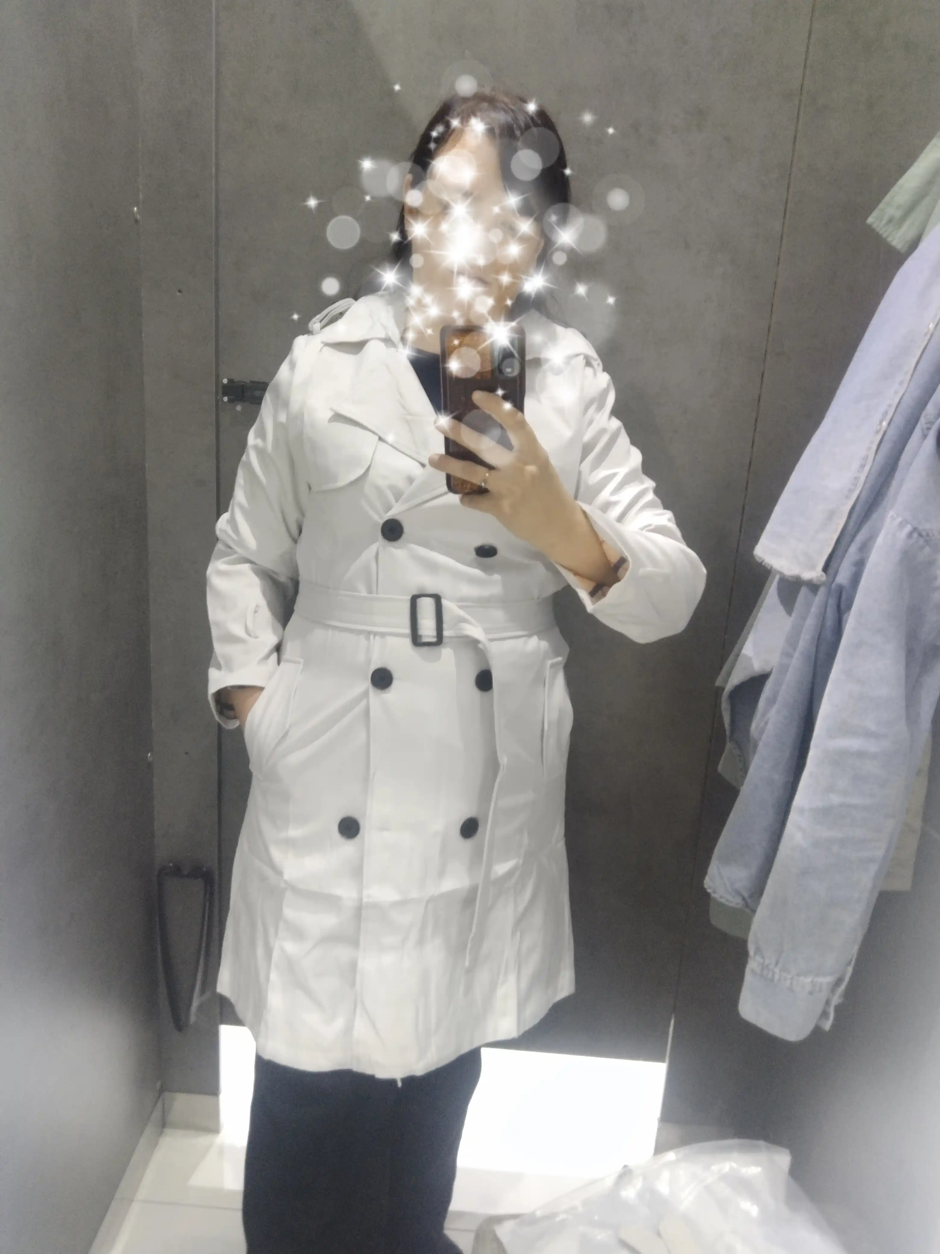 Ayollar uchun o‘rta uzunlikdagi trench plash, M–4XL — ELLY FASHION