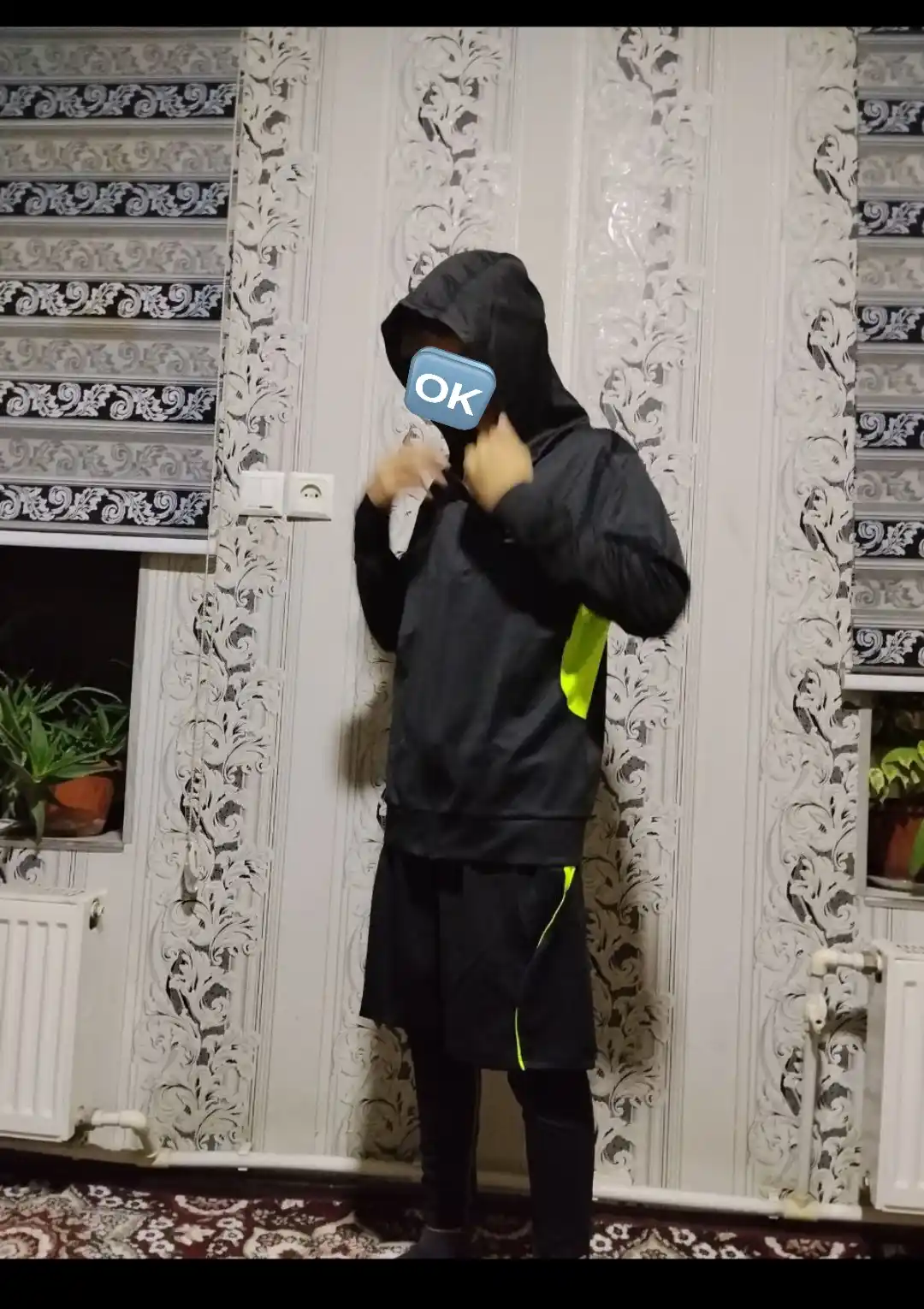 Erkaklar uchun 5 ta 1 ta sport kostyumi - mashg'ulotlar va kundalik kiyim uchun to'plam