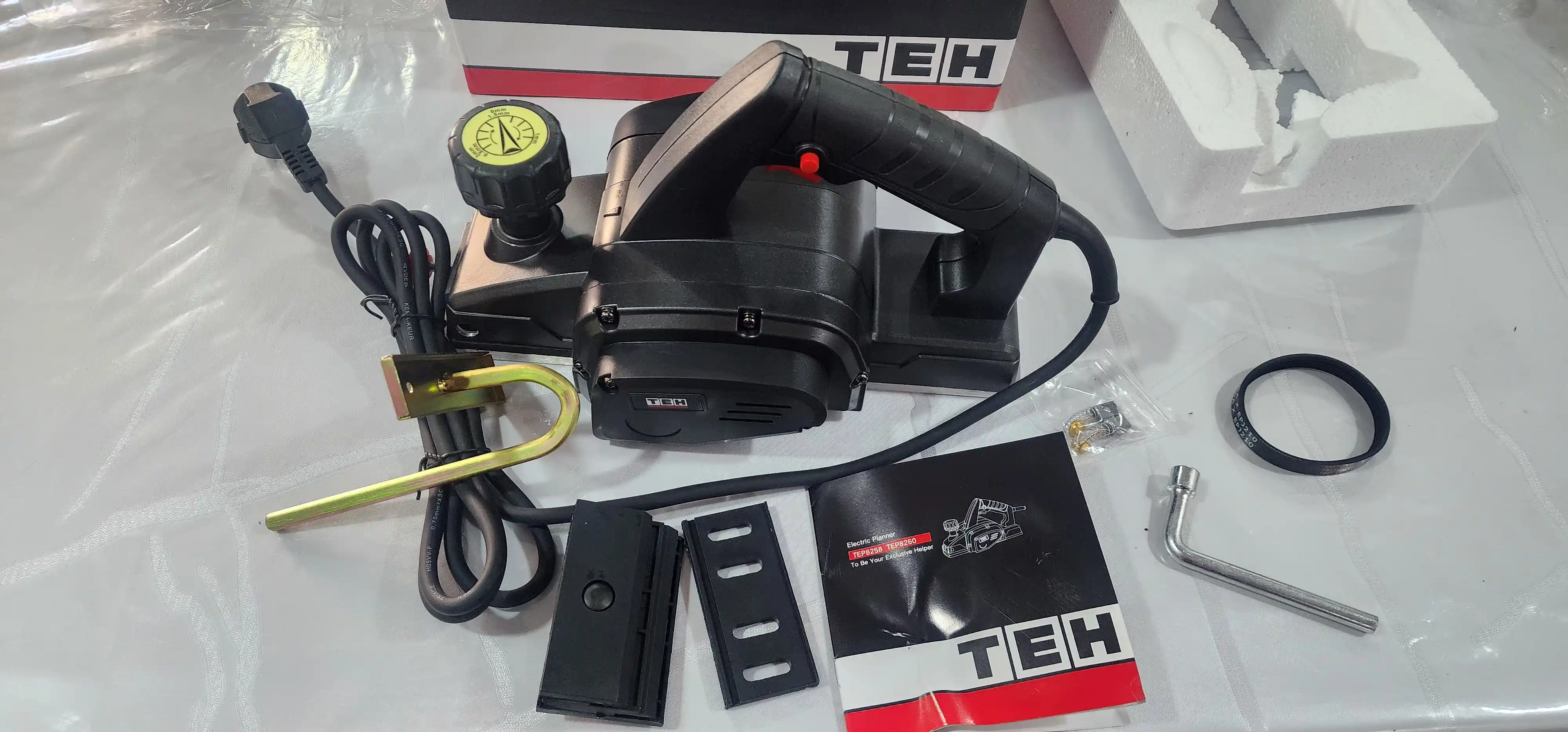 TEH TEP8260, 82 mm, 16300 ayl/min, 600 Vt quvvatli elektr randa