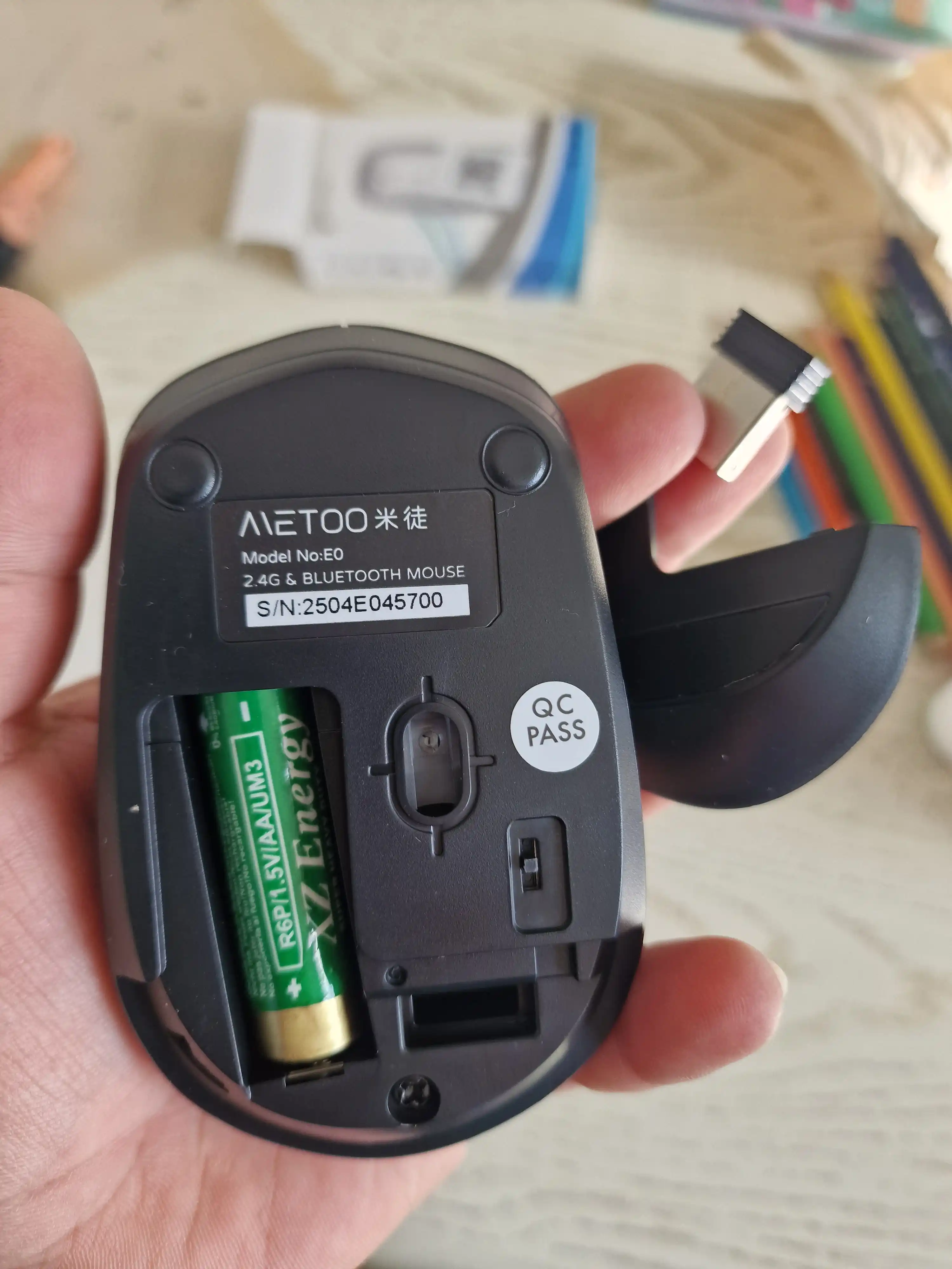 Simsiz va ovozsiz sichqoncha Metoo E0 2.4G, Bluetooth