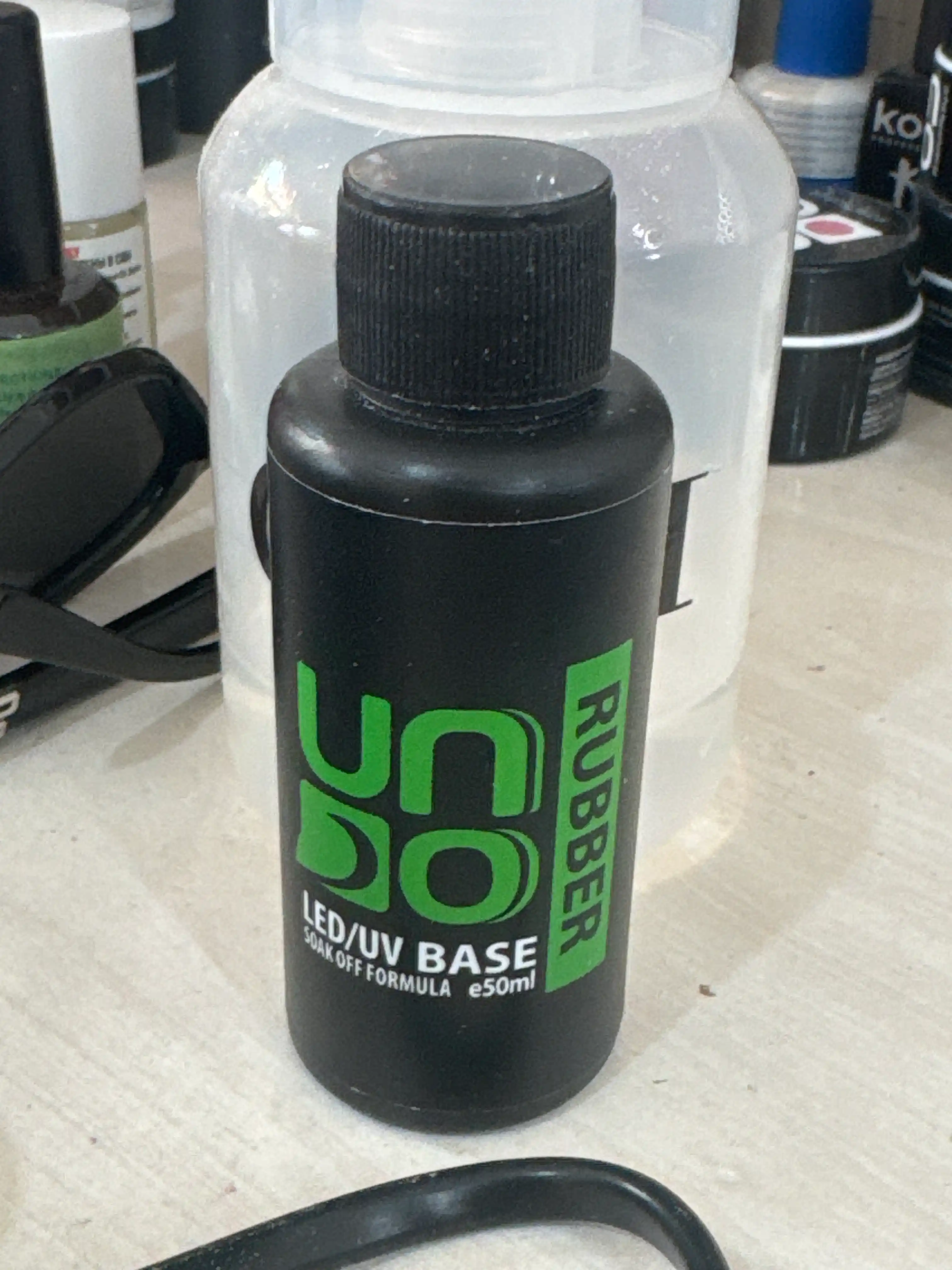 UNO Rubber Base 50ml — mustahkam va elastik tirnoq qoplamasi uchun rezinali baza