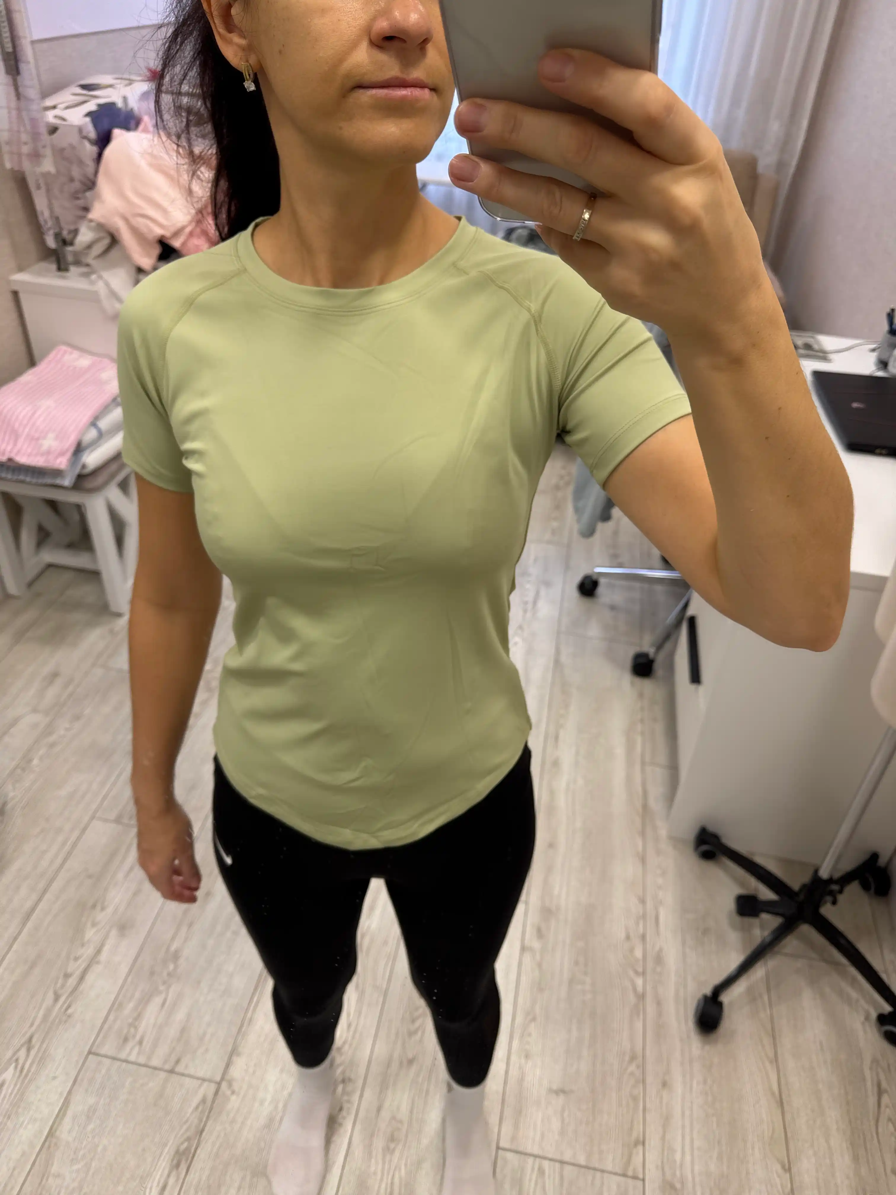 Ayollar sport futbolkasi, Kioko, ayollar fitnes rashgardi, ayollar sport kiyimi