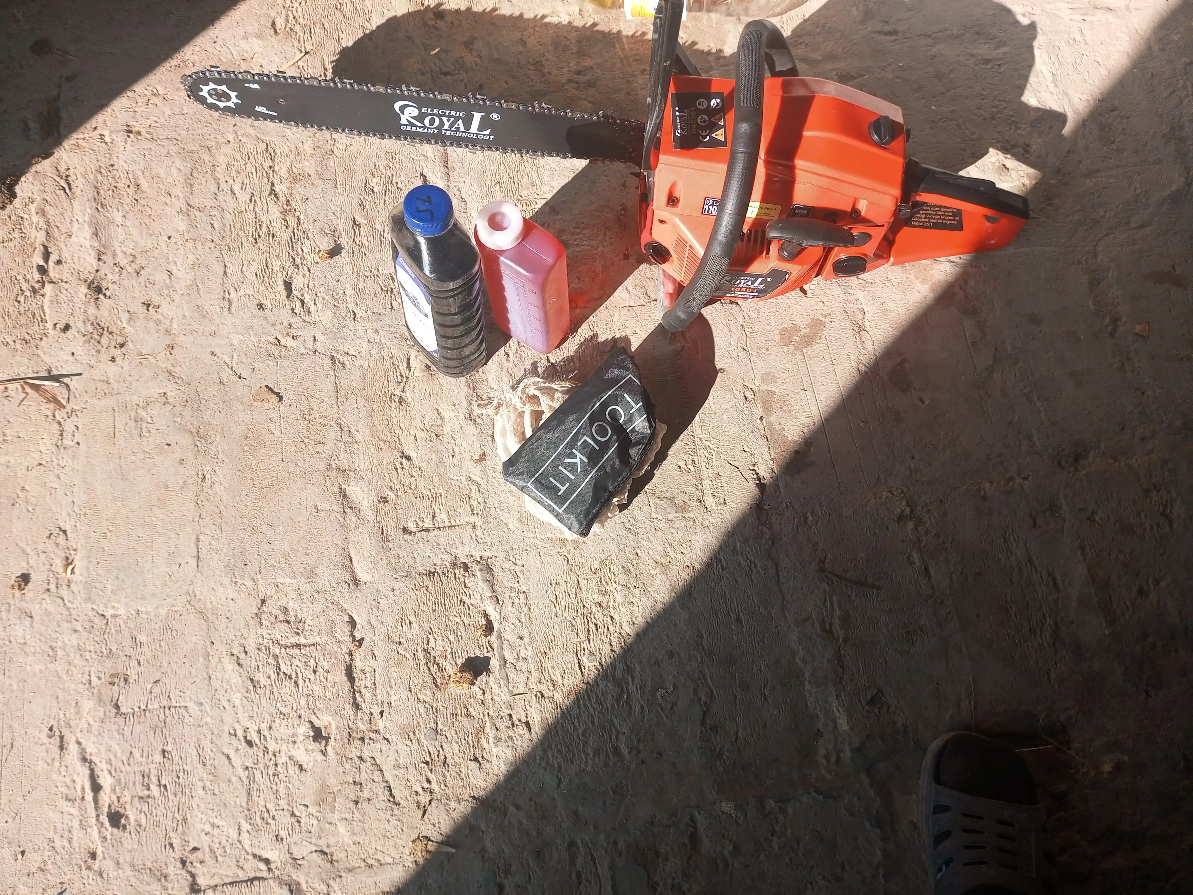 Benzinli motorli zanjirli arra ROYAL R40501, 2000 Vt
