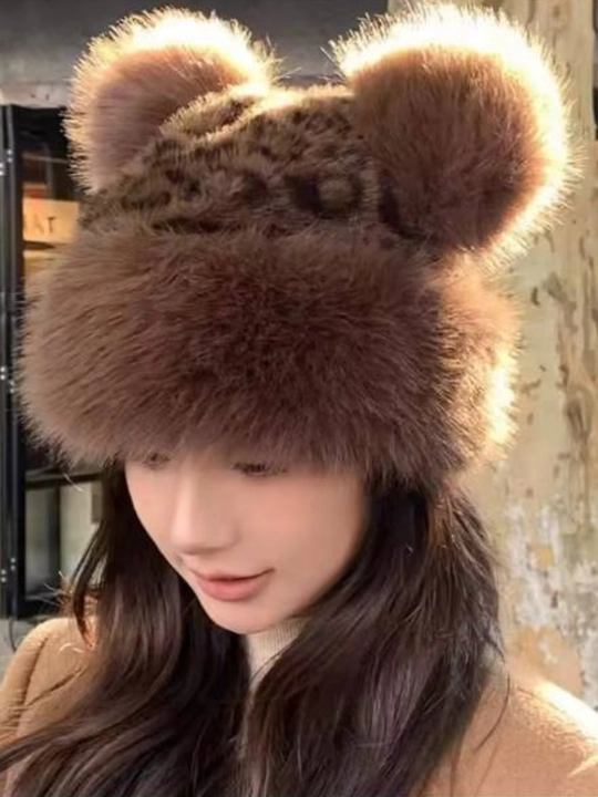 Quloqli leopard qalpoq