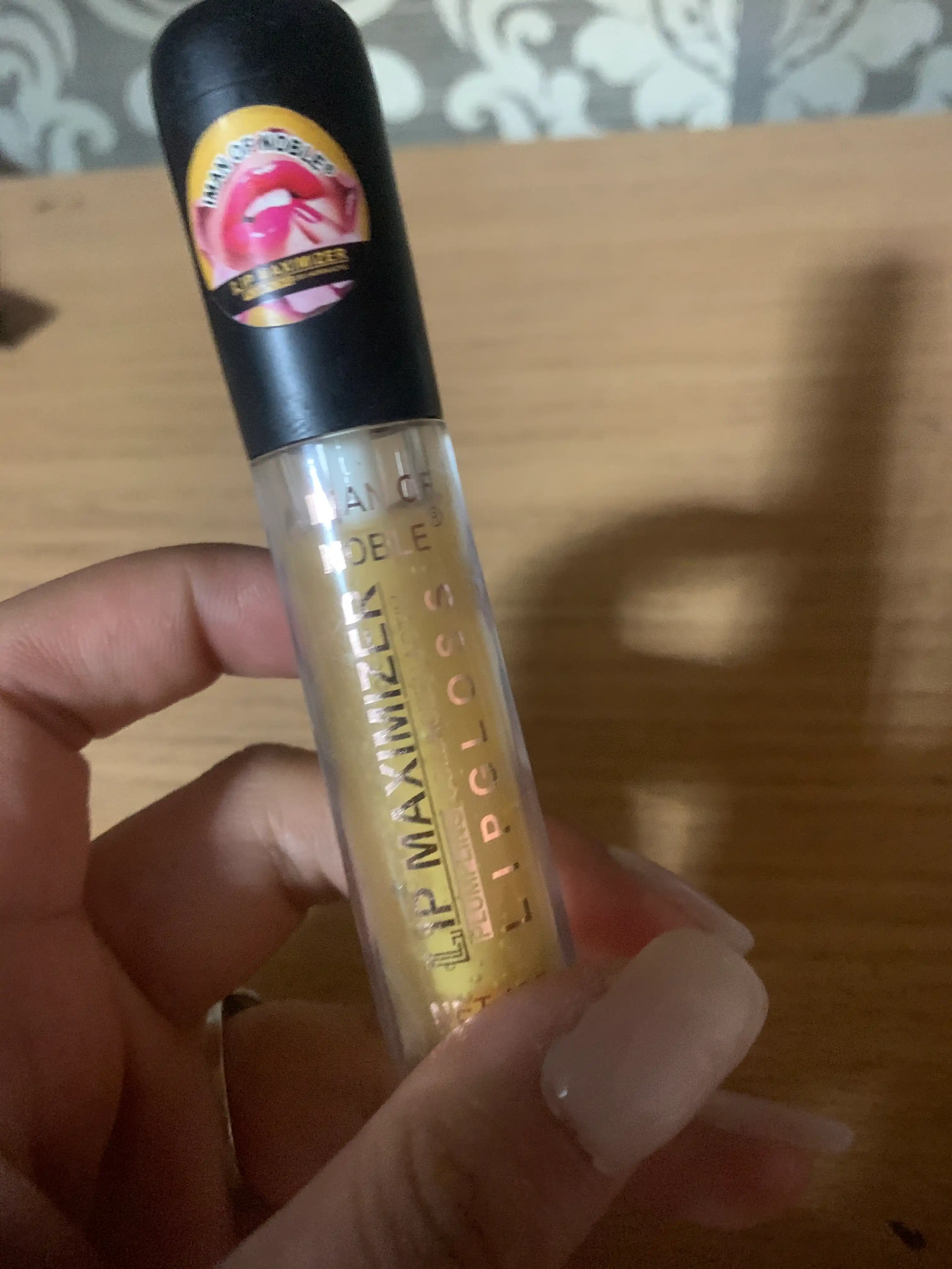 Бальзам для увеличения губ LIP MAXIMIZER, 8 г
