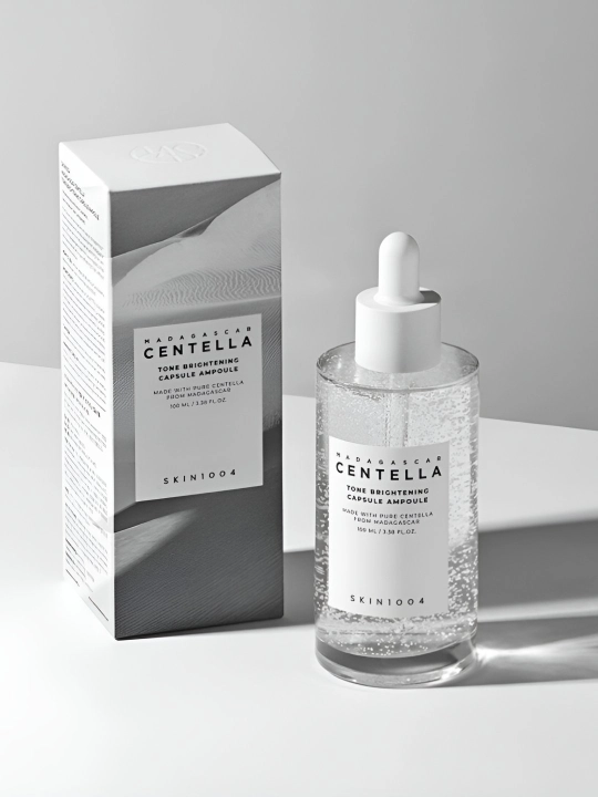 Yuz terisini yorqinlashtiruvchi "Skin1004 Madagascar Centella" zardobi, niatsinamid, 100 ml - 
