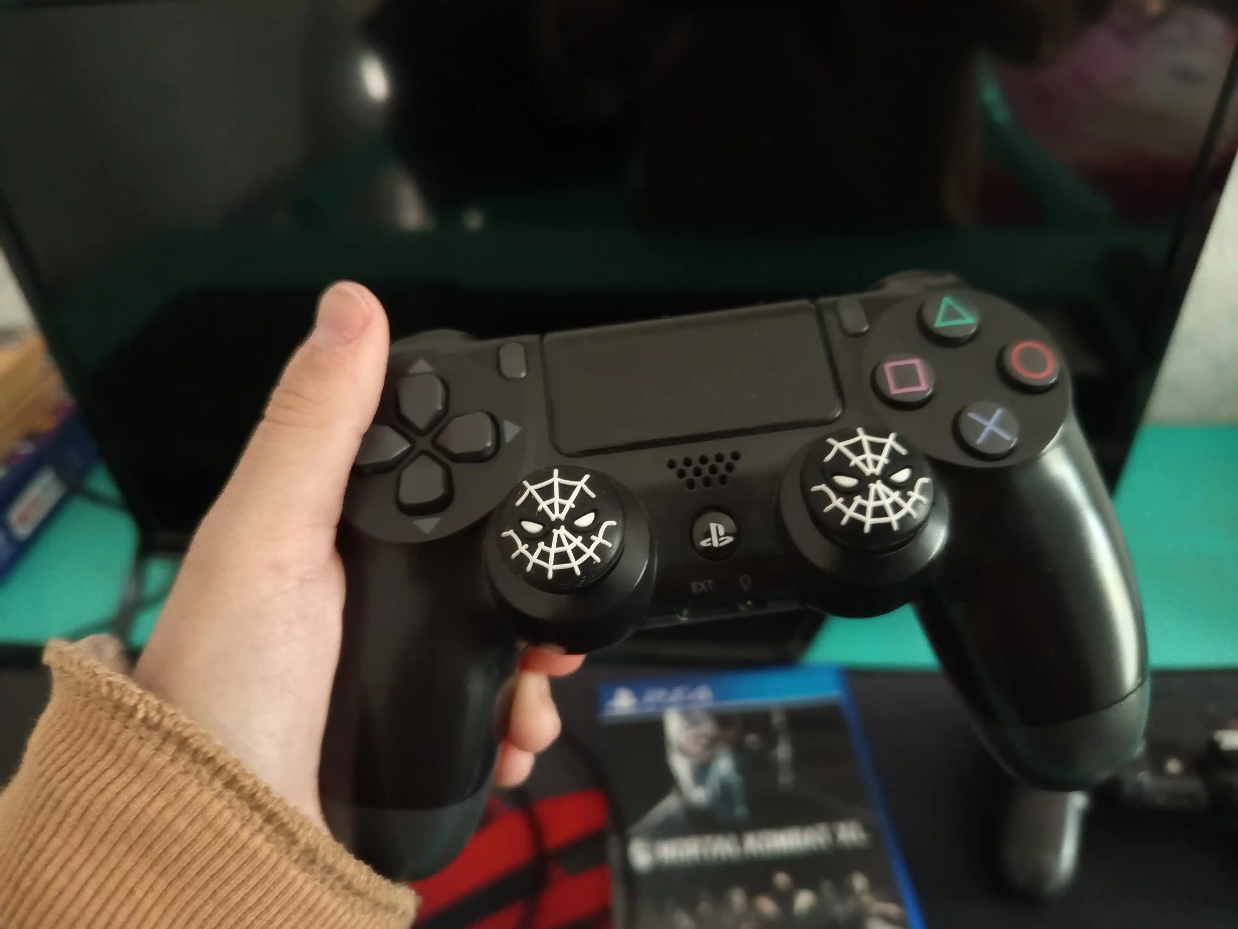 Накладки на стики джойстика Spiderman для Playstation PS3/ PS4/ PS5 / Xbox, 2 шт