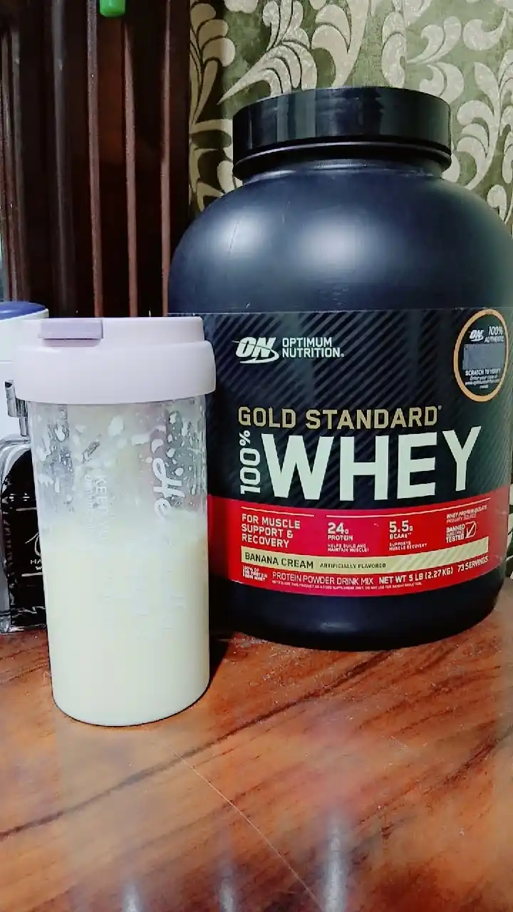 Протеин Optimum Nutrition "cо стикером" Whey Gold Standard, для набора веса, 2.27 кг