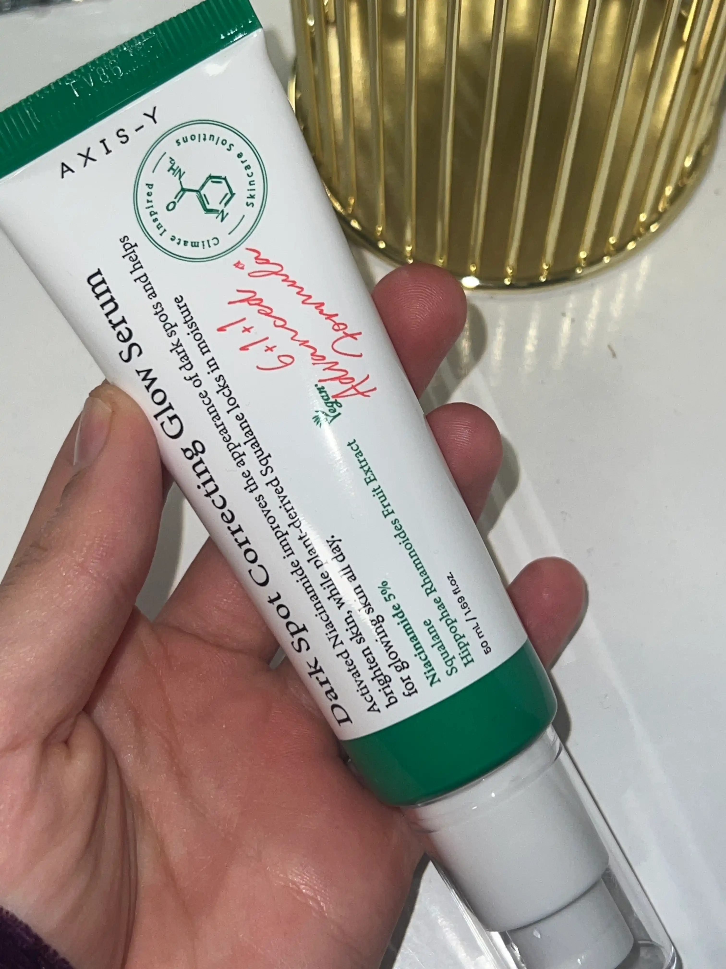 Yorqinlashtiruvchi zardob AXIS-Y Dark Spot Correcting Glow Serum, 50 ml