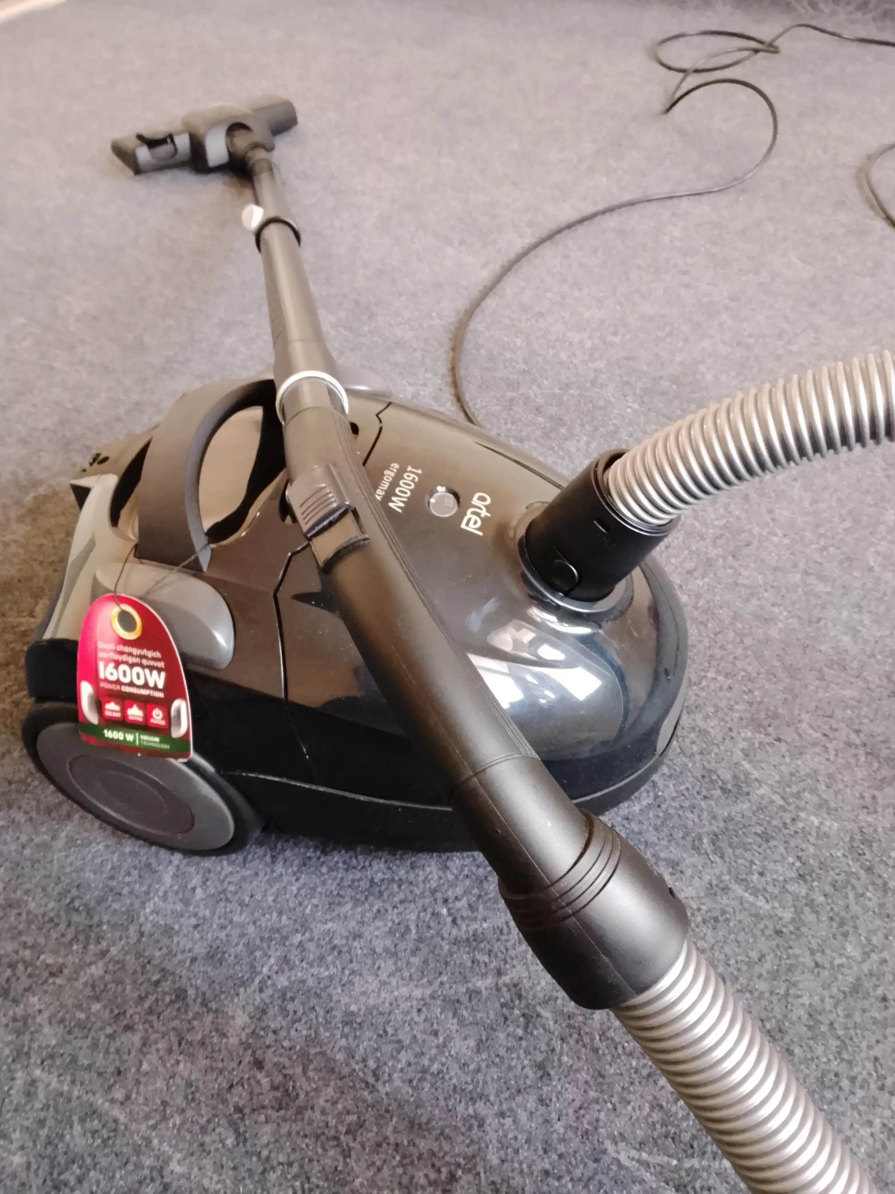 Пылесос ARTEL VCB0316, 1600 Вт