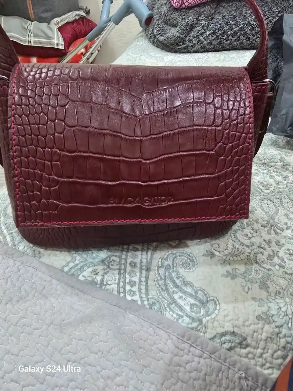 Ayollar sumkasi tabiiy charmdan Black Gator