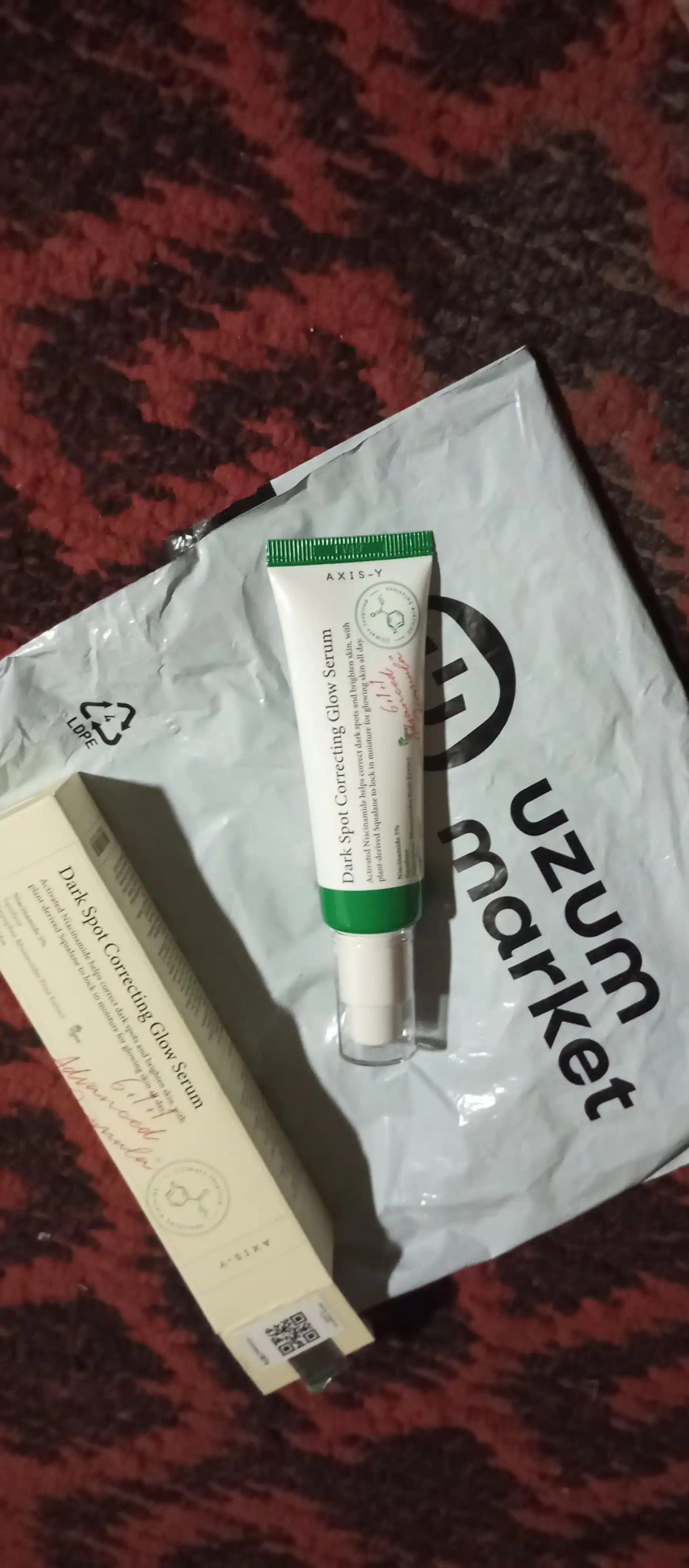 AXIS-Y Dark Spot Correcting Glow Serum Terining qora dog‘lari va yorqinligini tuzatish uchun zardob