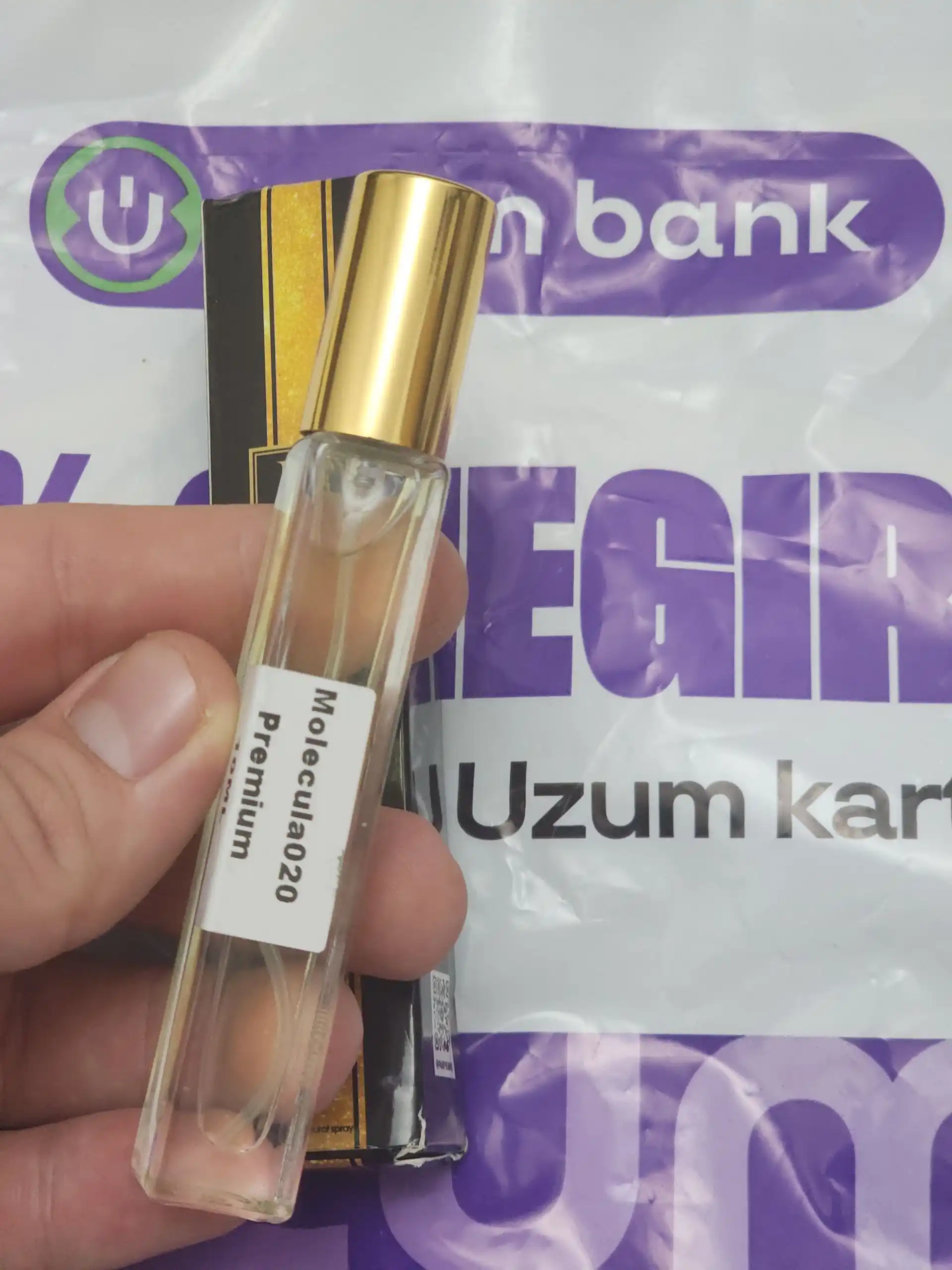 Atir Molecula 020, erklaklar va ayollar uchun 50% Masla (Ekstrakt parfyuma) 10ML
