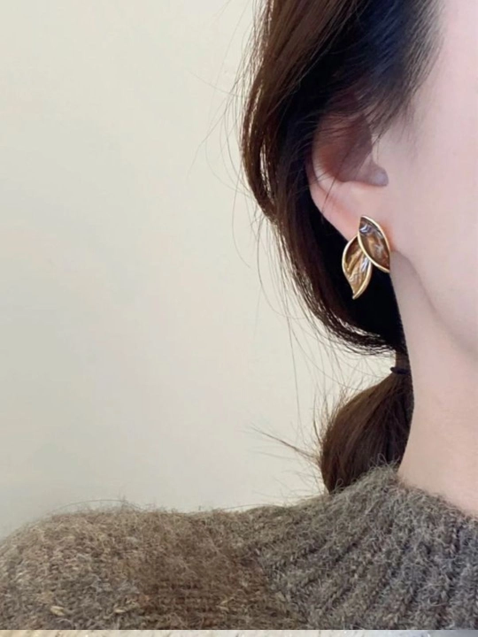 Серьги для женщин, легкие и гладкие